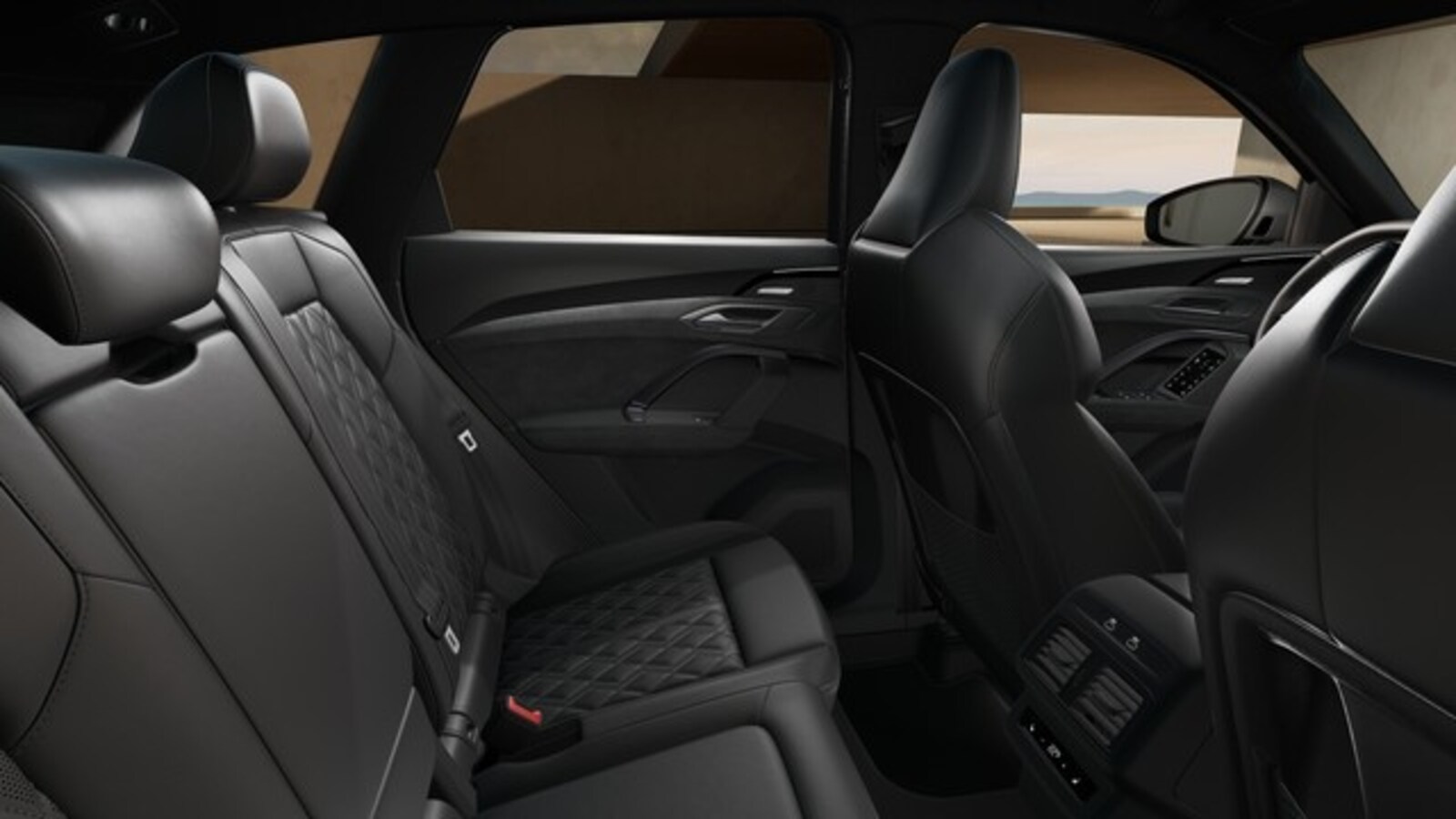 Audi SQ5 – Bild 12