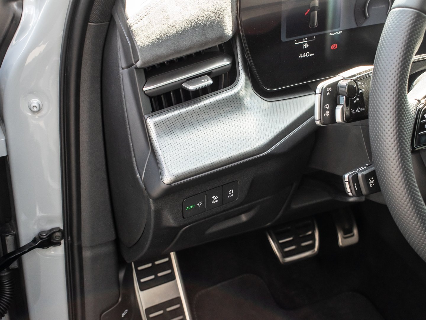 Bild über Audi Q3 SUV TFSI 110 kW S tronic - für weitere Informationen kontaktieren Sie den Audi Partner