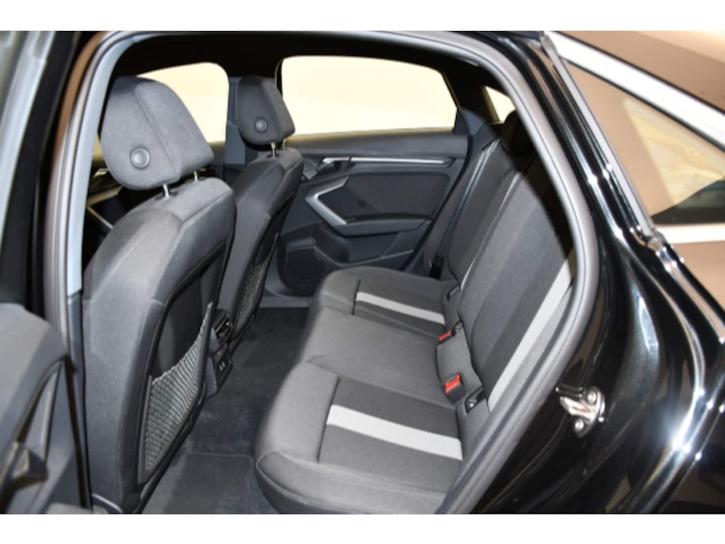 Bild über Audi A3 Limousine advanced 35 TDI S tronic - für weitere Informationen kontaktieren Sie den Audi Partner