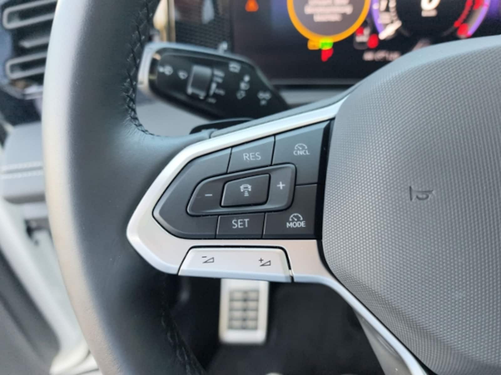 Volkswagen Tiguan – Bild 17