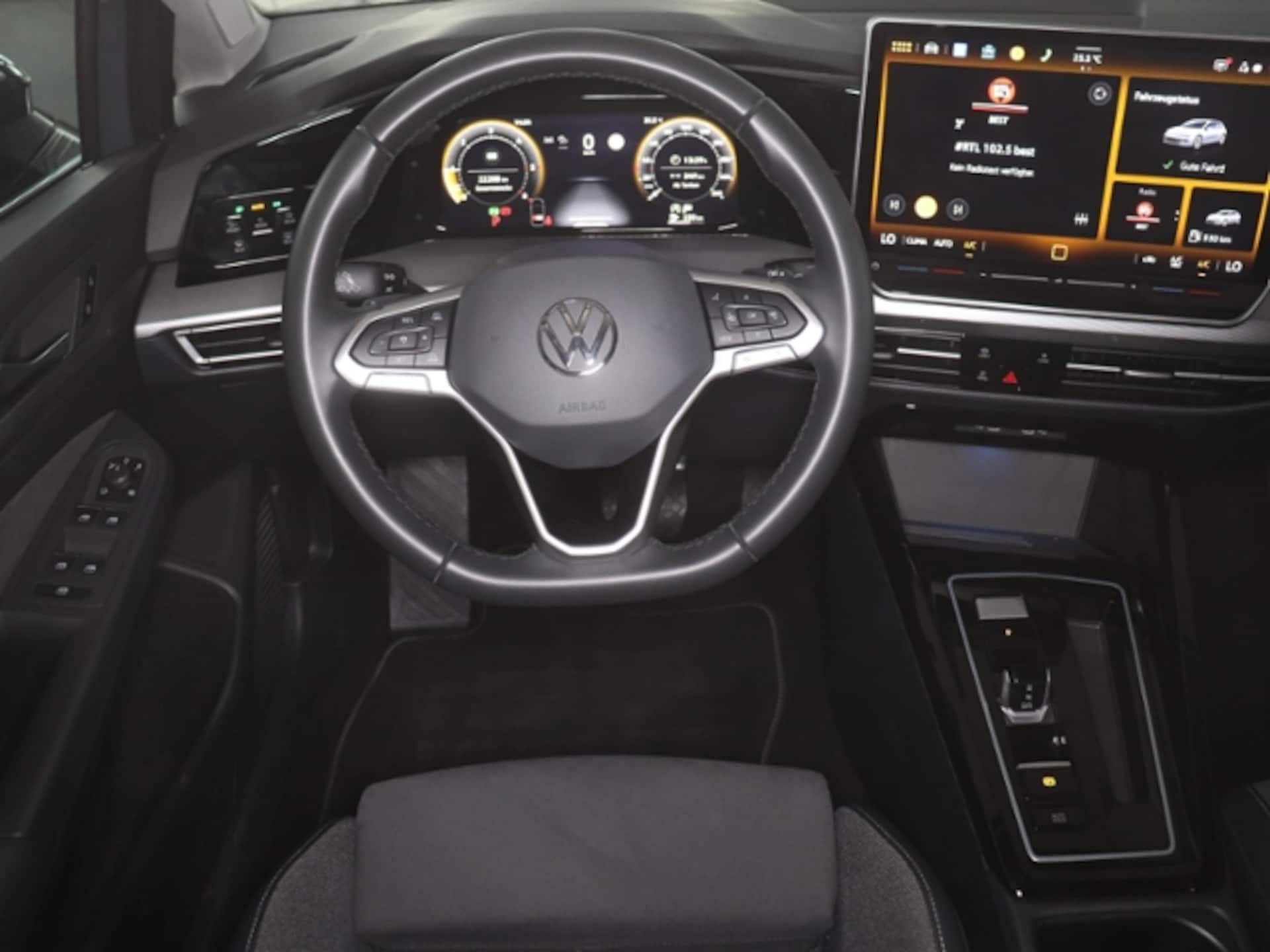 Volkswagen Golf Style