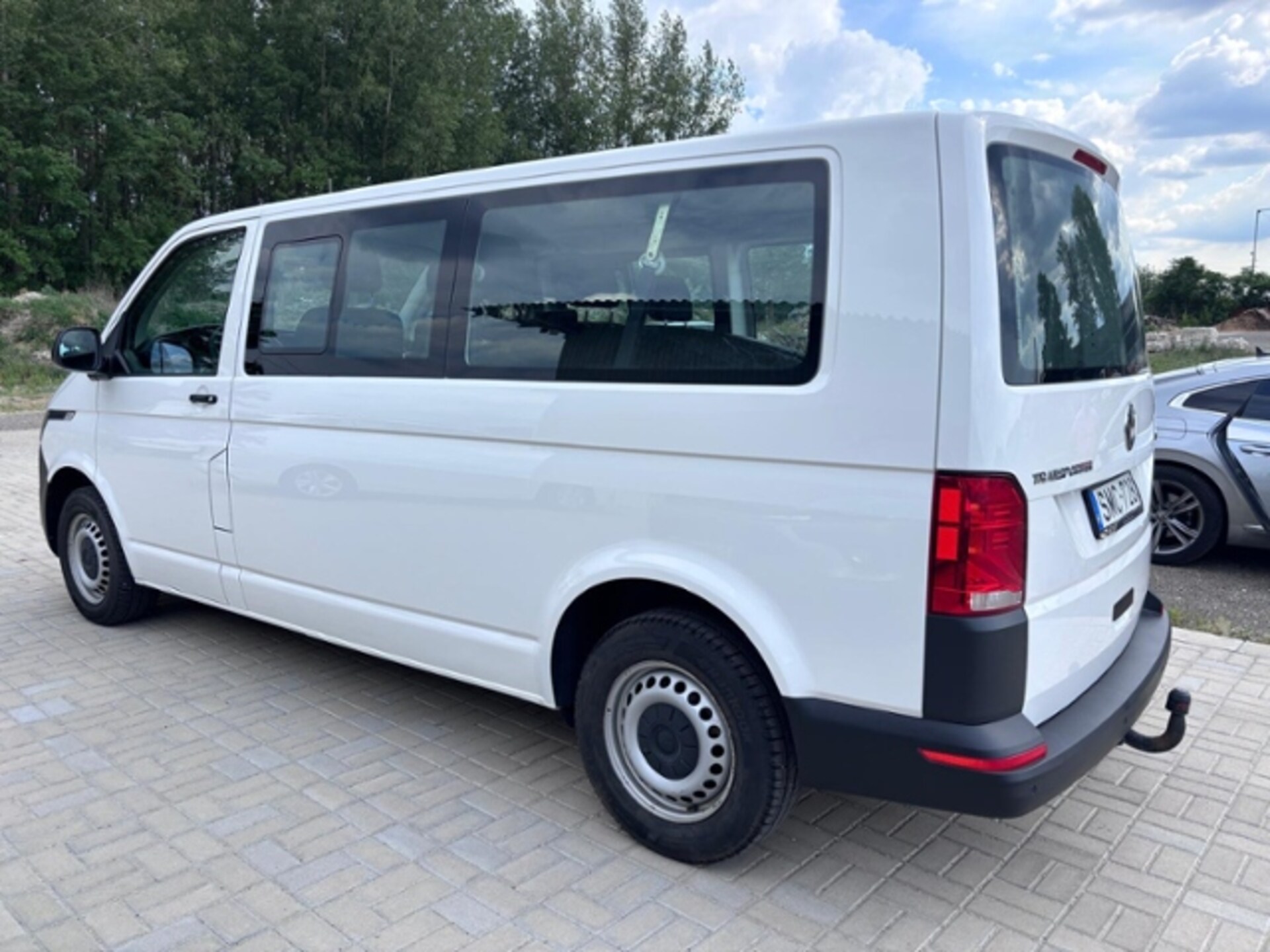 Volkswagen T6.1 Transporter Kombi langer Radstand
