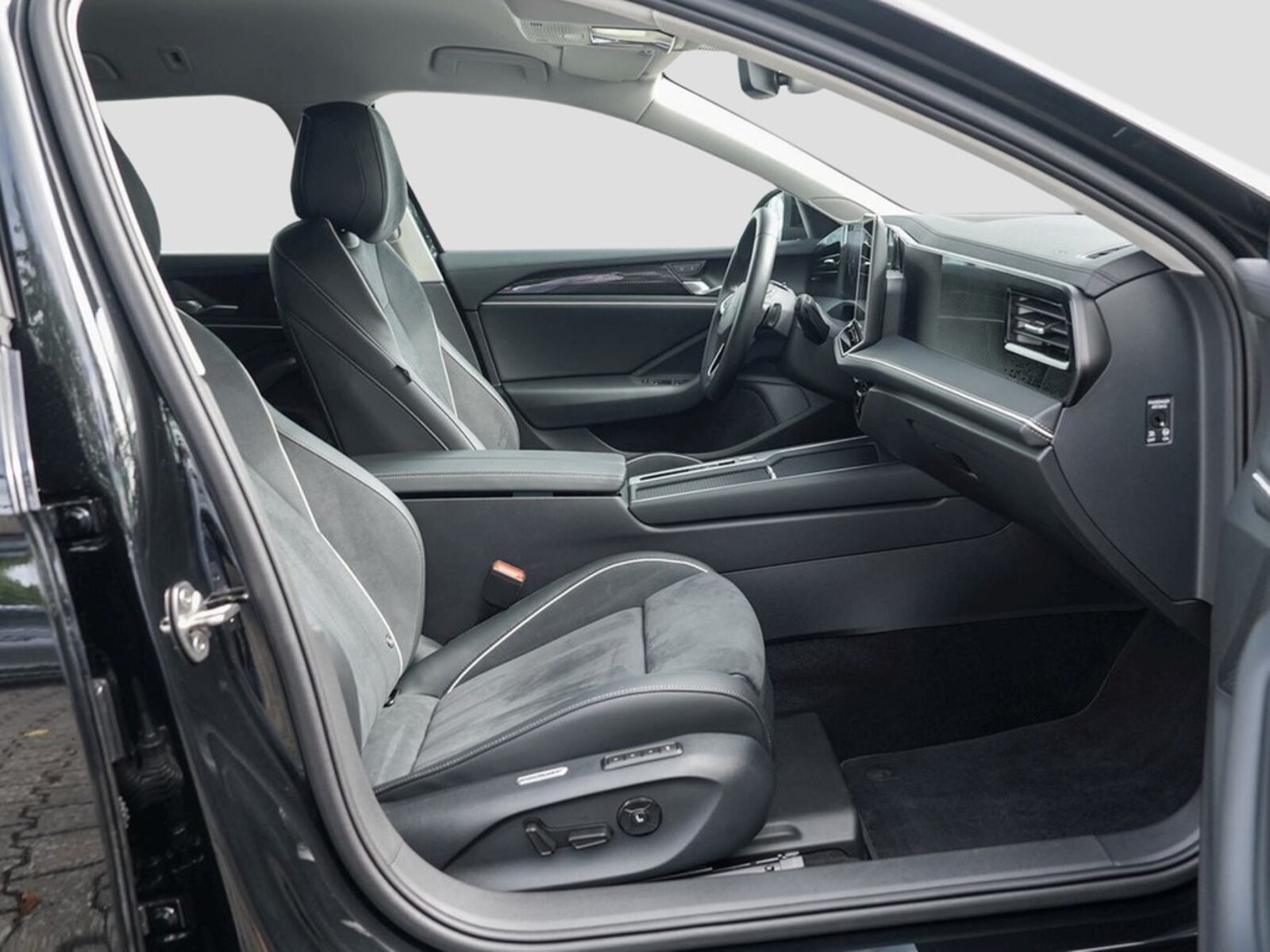 Volkswagen Passat – Bild 6