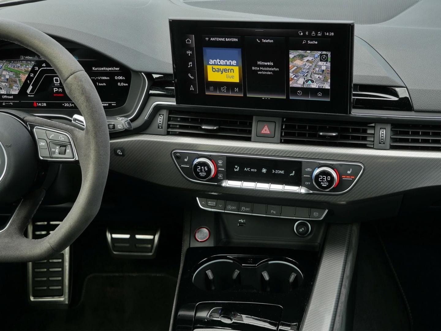 Bild über Audi RS 4 Avant TFSI quattro tiptronic - für weitere Informationen kontaktieren Sie den Audi Partner