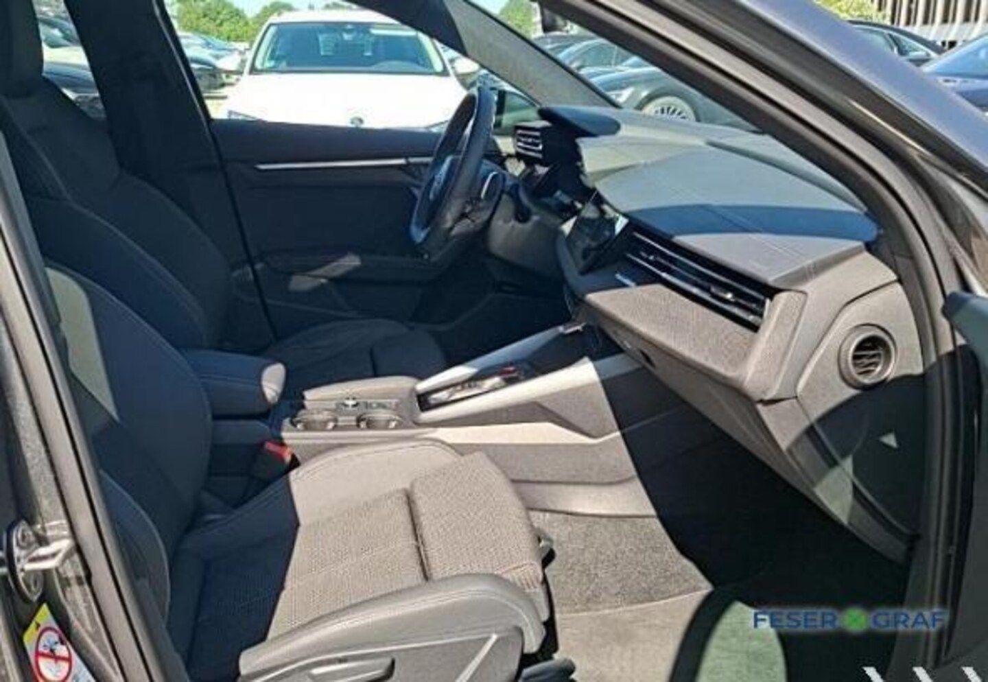 Bild über Audi S3 Sportback TFSI quattro S tronic - für weitere Informationen kontaktieren Sie den Audi Partner