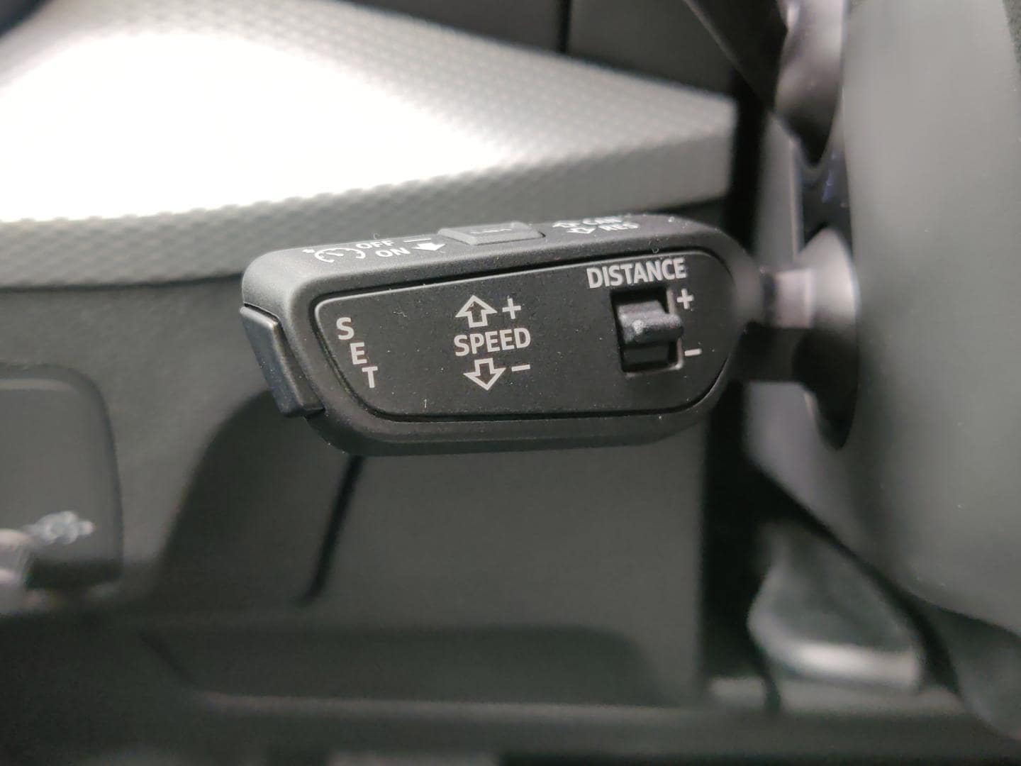 Bild über Audi Q2 advanced 35 TFSI S tronic - für weitere Informationen kontaktieren Sie den Audi Partner
