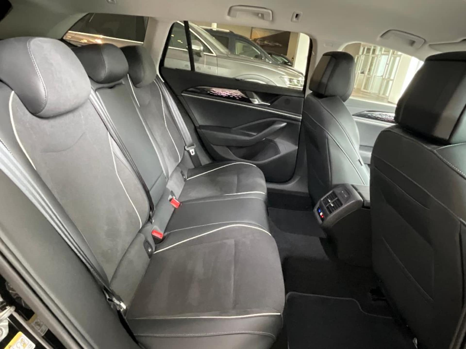 Volkswagen Passat Business