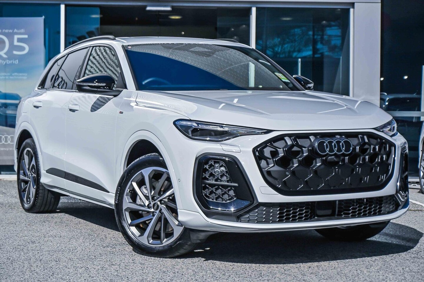 Image about Audi Q5 SUV TDI quattro 150 kW sport