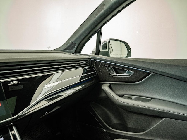 2025 Audi Q7 Premium Plus - Photo 28