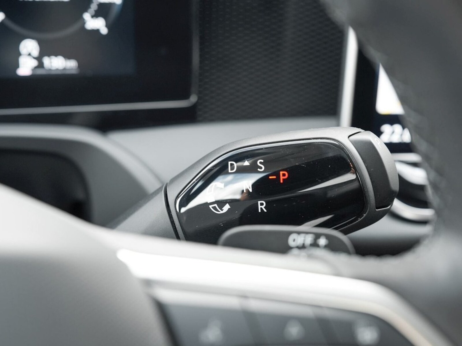 Volkswagen Passat – Bild 14