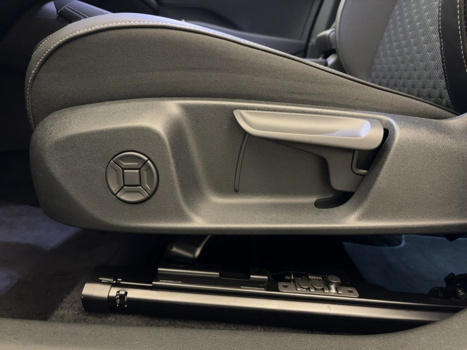 Volkswagen T-Roc – Bild 13