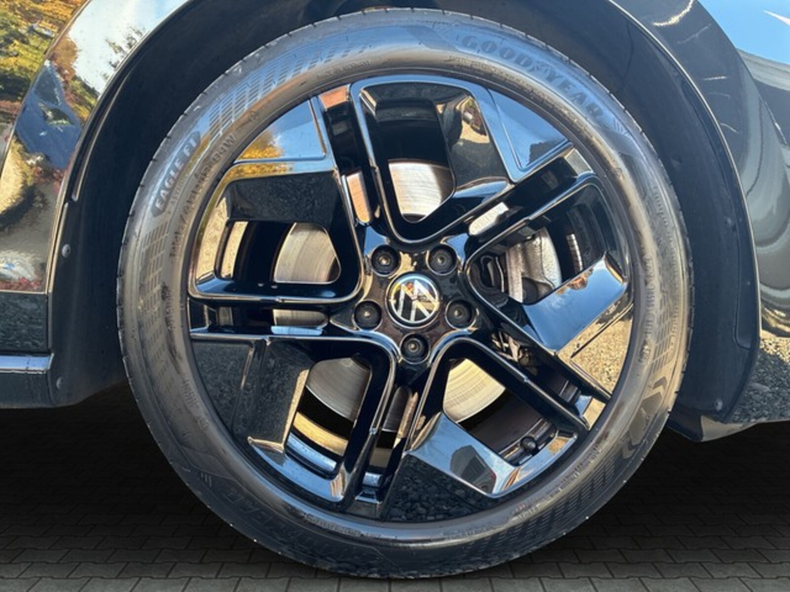 Volkswagen Passat – Bild 9