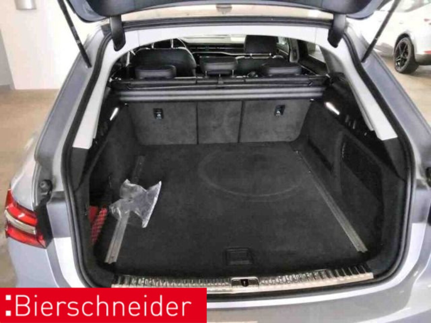 Bild über Audi A6 Avant advanced 40 TDI quattro S tronic - für weitere Informationen kontaktieren Sie den Audi Partner