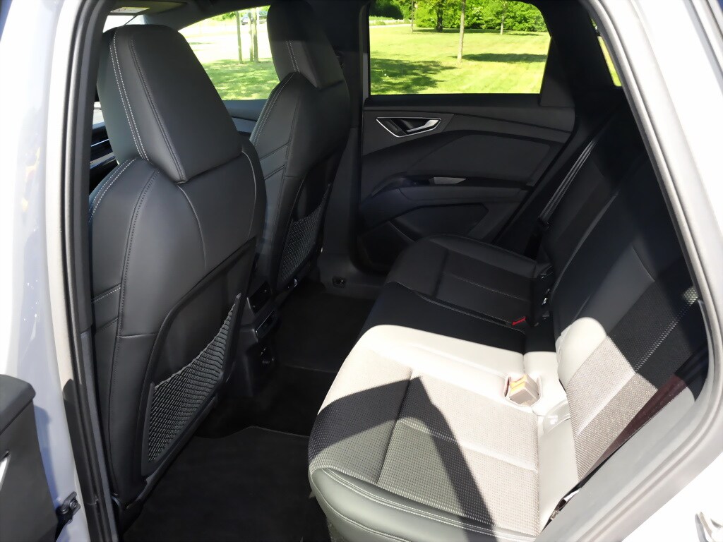 Image about Audi Q4 e-tron 45 e-tron