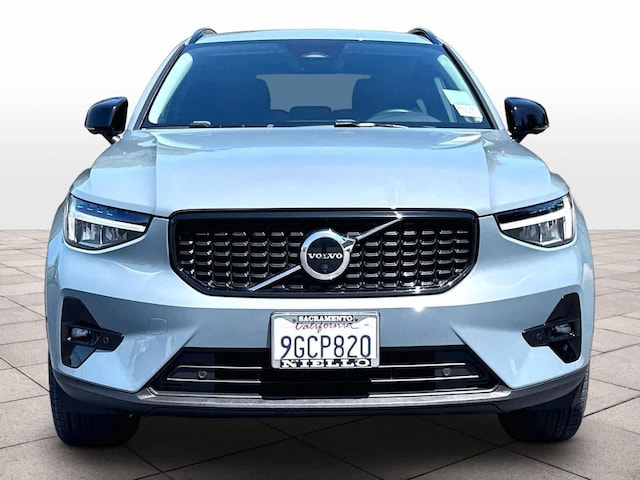 2023 Volvo XC40