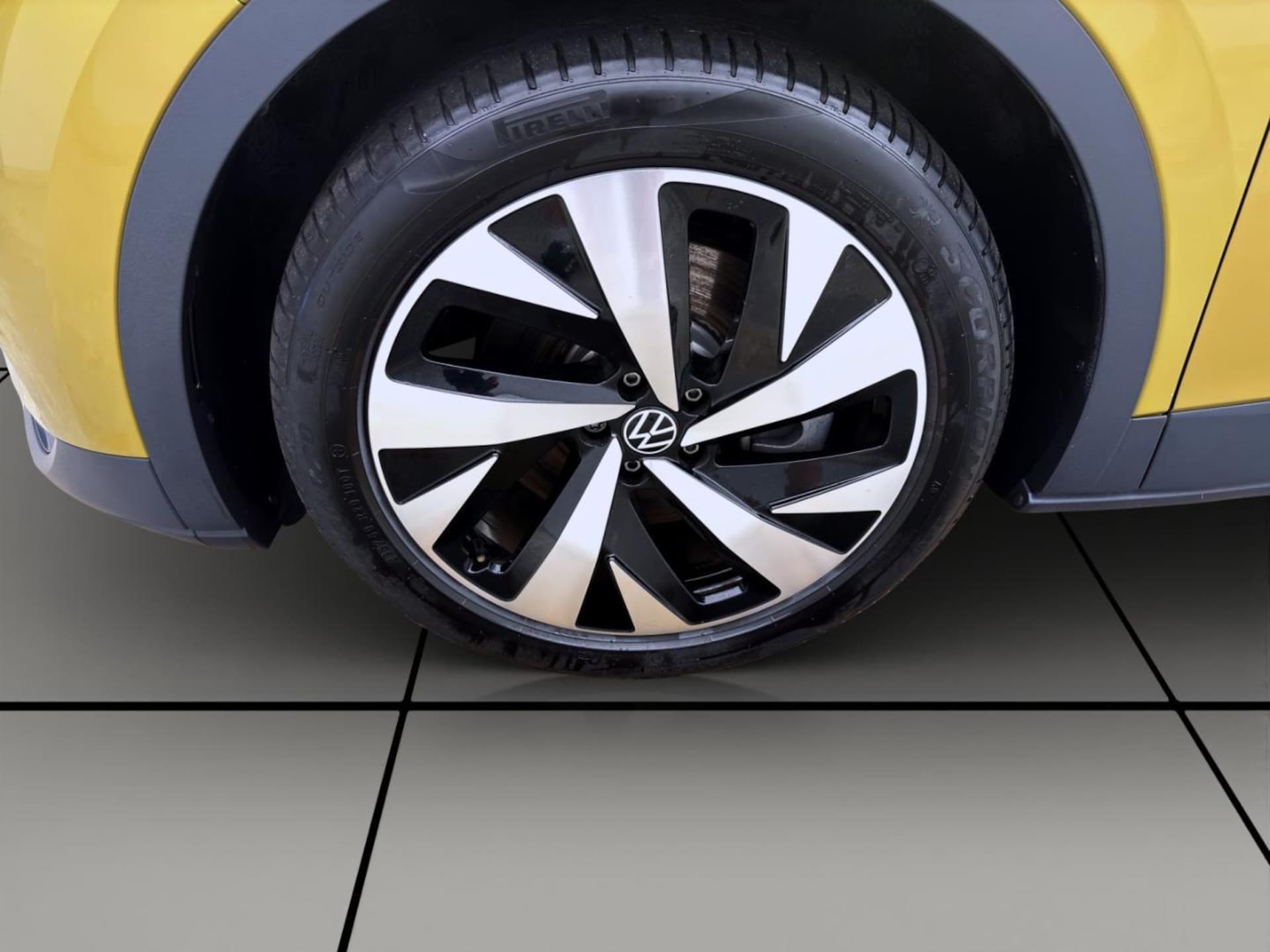 Volkswagen ID.4 1st