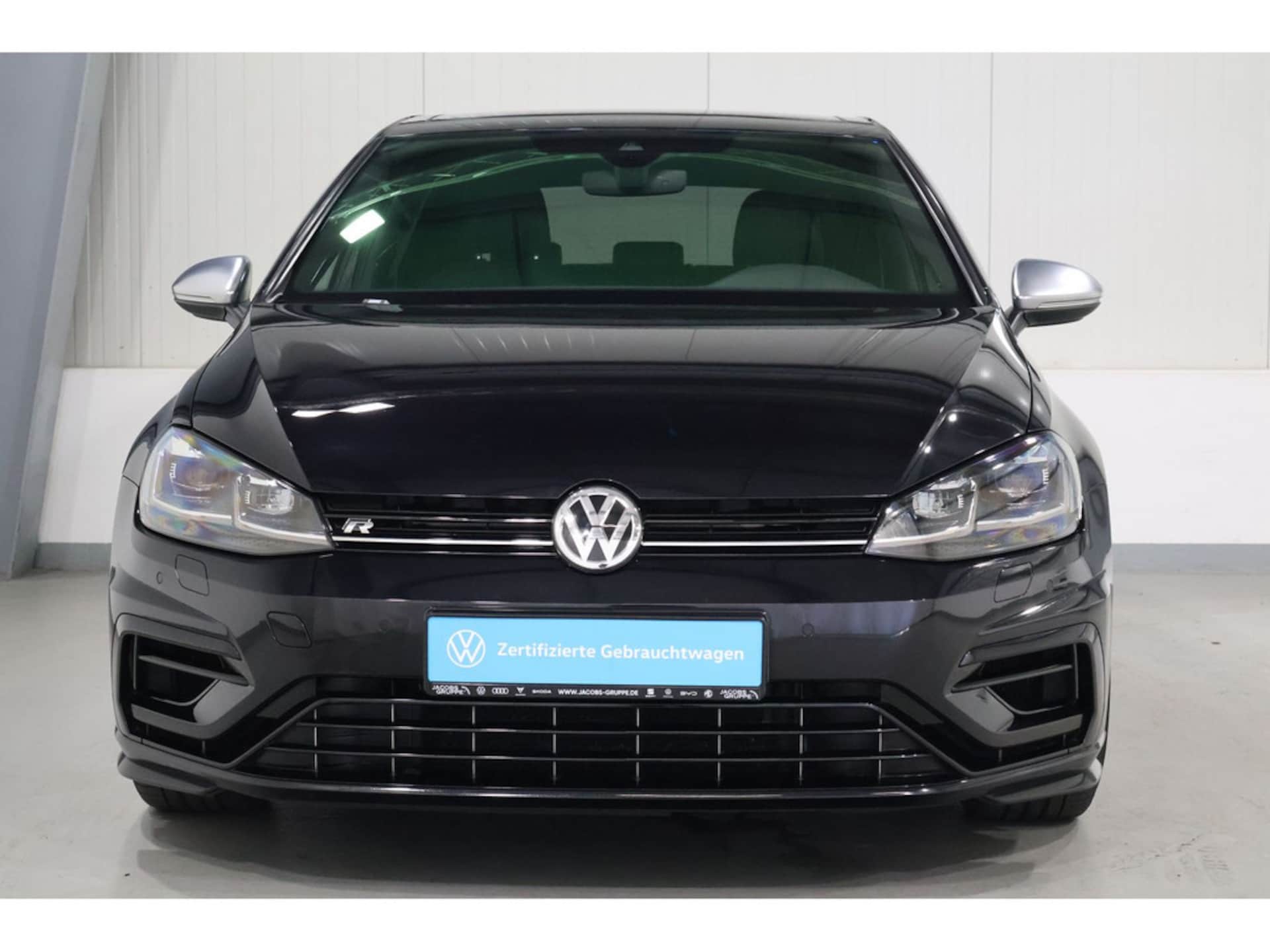 Volkswagen Golf R