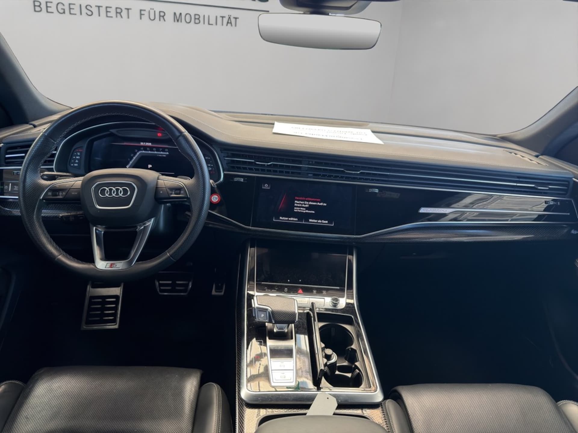 Audi SQ8 SUV