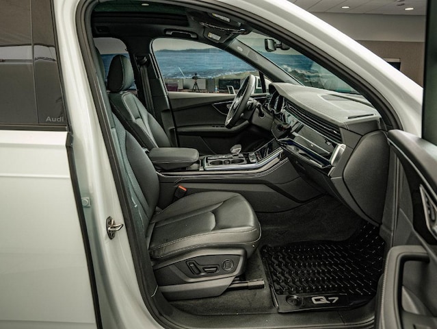 2025 Audi Q7 Premium Plus - Photo 36