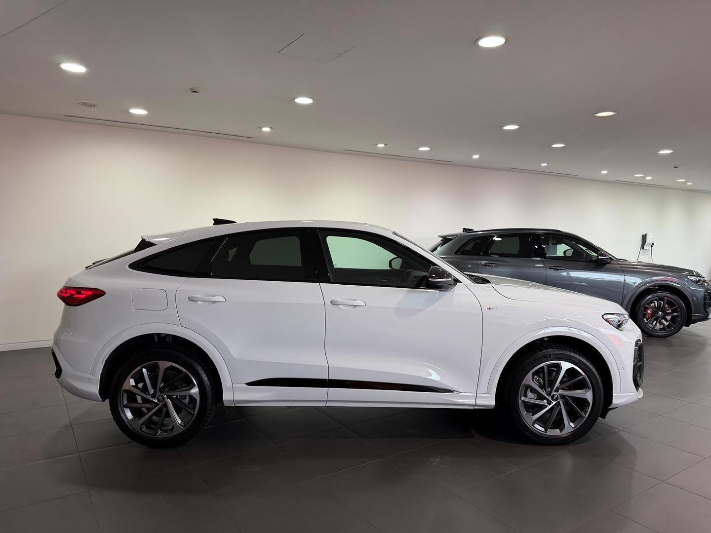 Image about Audi Q5 Sportback TDI quattro 150 kW sport