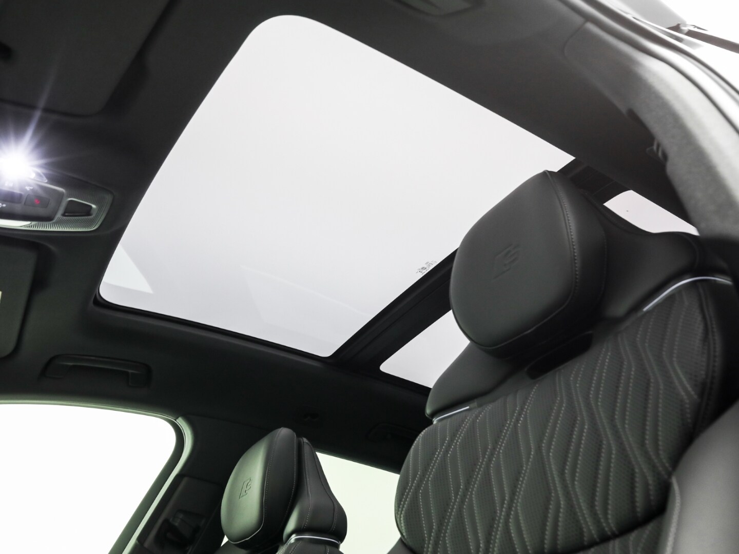 Bild über Audi Q7 SUV TDI quattro 220 kW tiptronic - für weitere Informationen kontaktieren Sie den Audi Partner