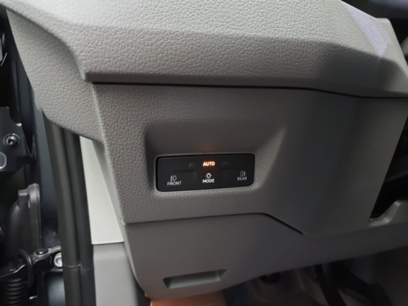 Volkswagen Crafter Kasten mittlerer Radstand – Bild 12