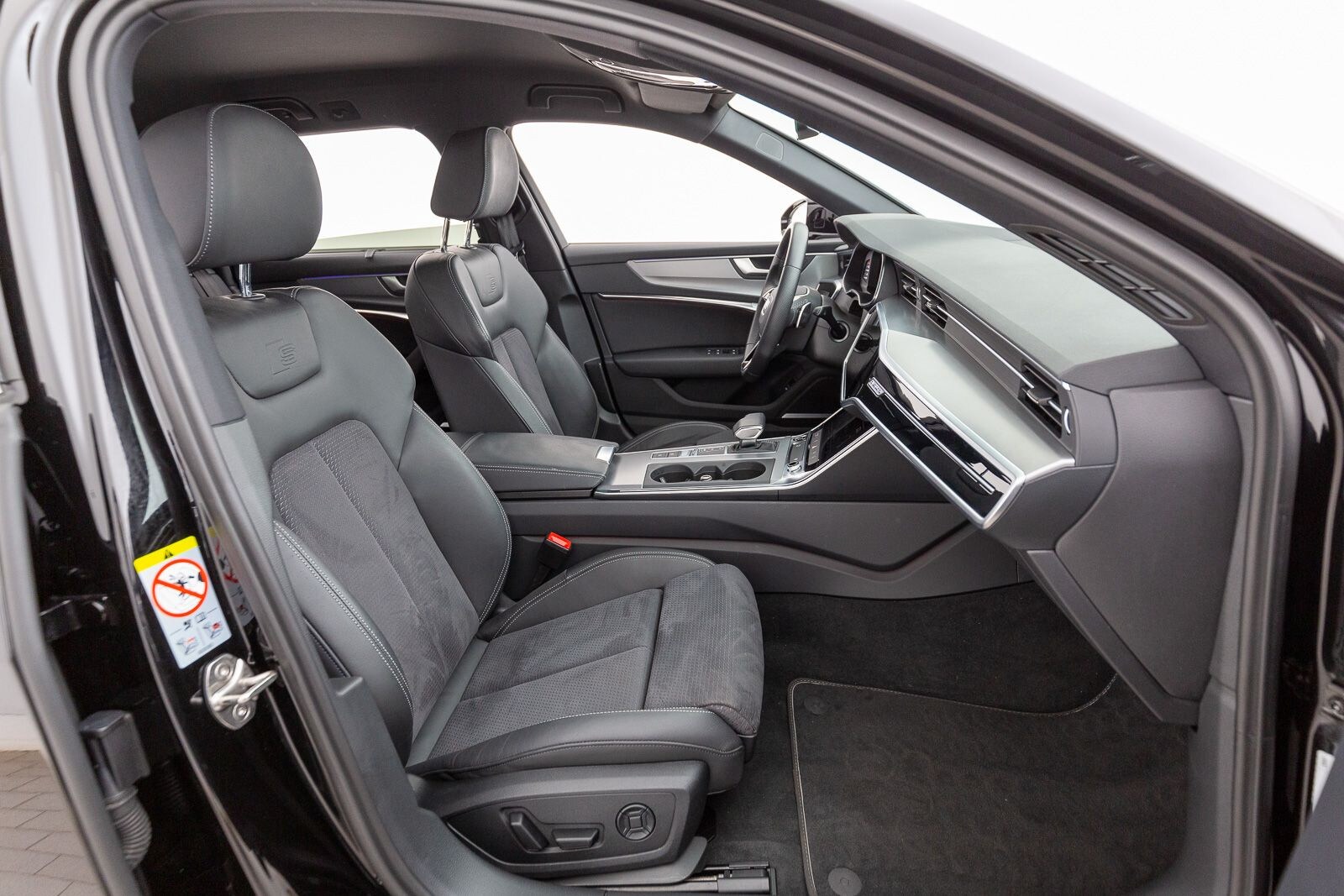 Image about Audi A6 Avant 40 TDI quattro S tronic