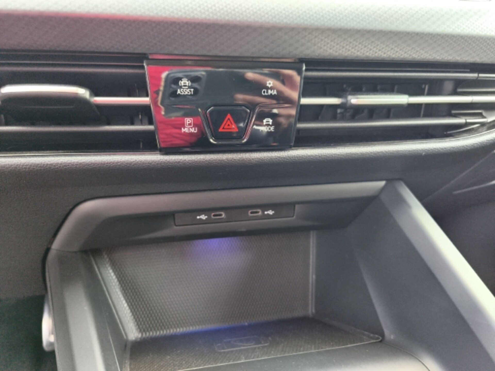 Volkswagen Golf Active