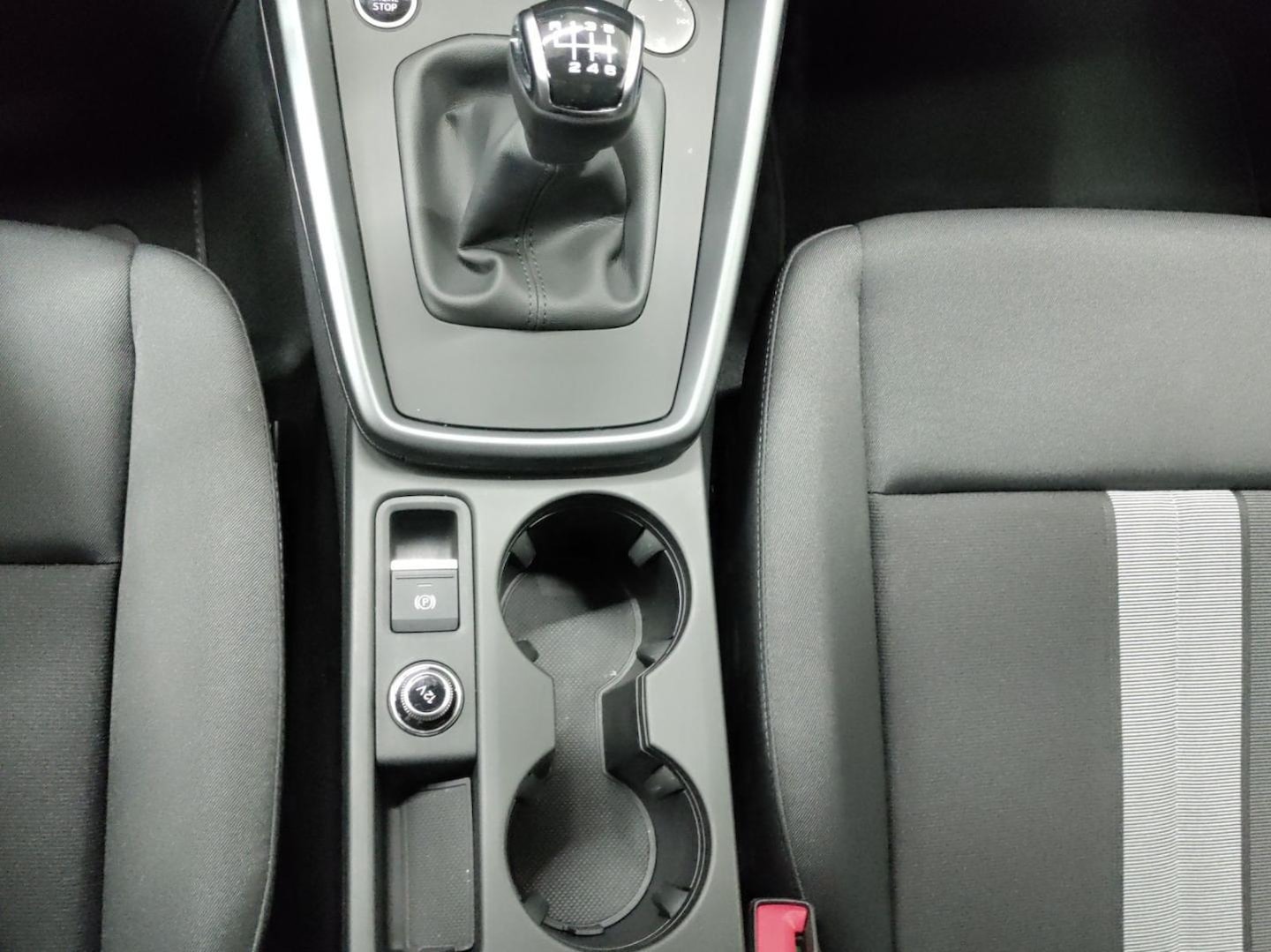Bild über Audi A3 Sportback advanced 35 TFSI Schaltgetriebe - für weitere Informationen kontaktieren Sie den Audi Partner