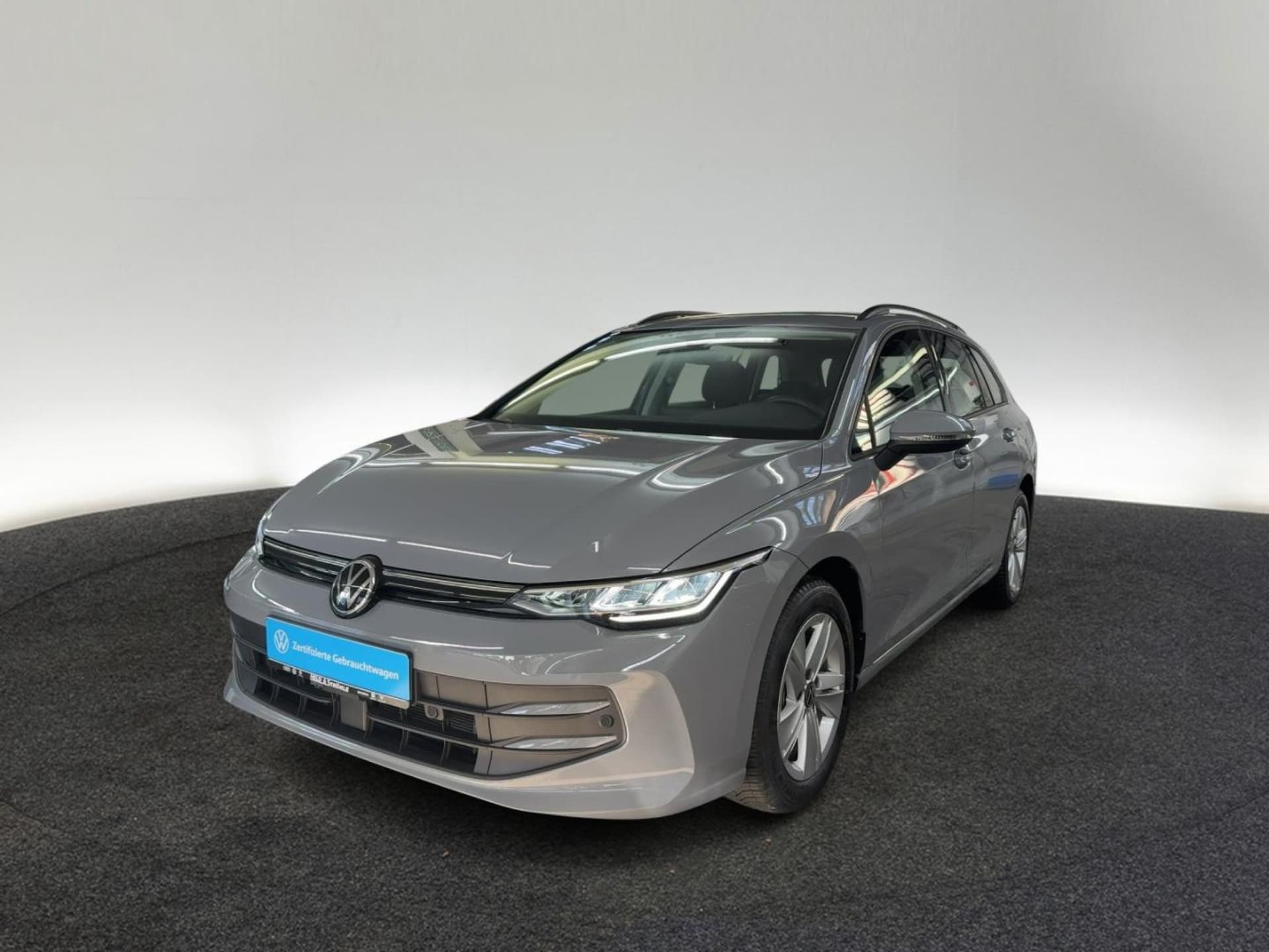 Volkswagen Golf Variant Life