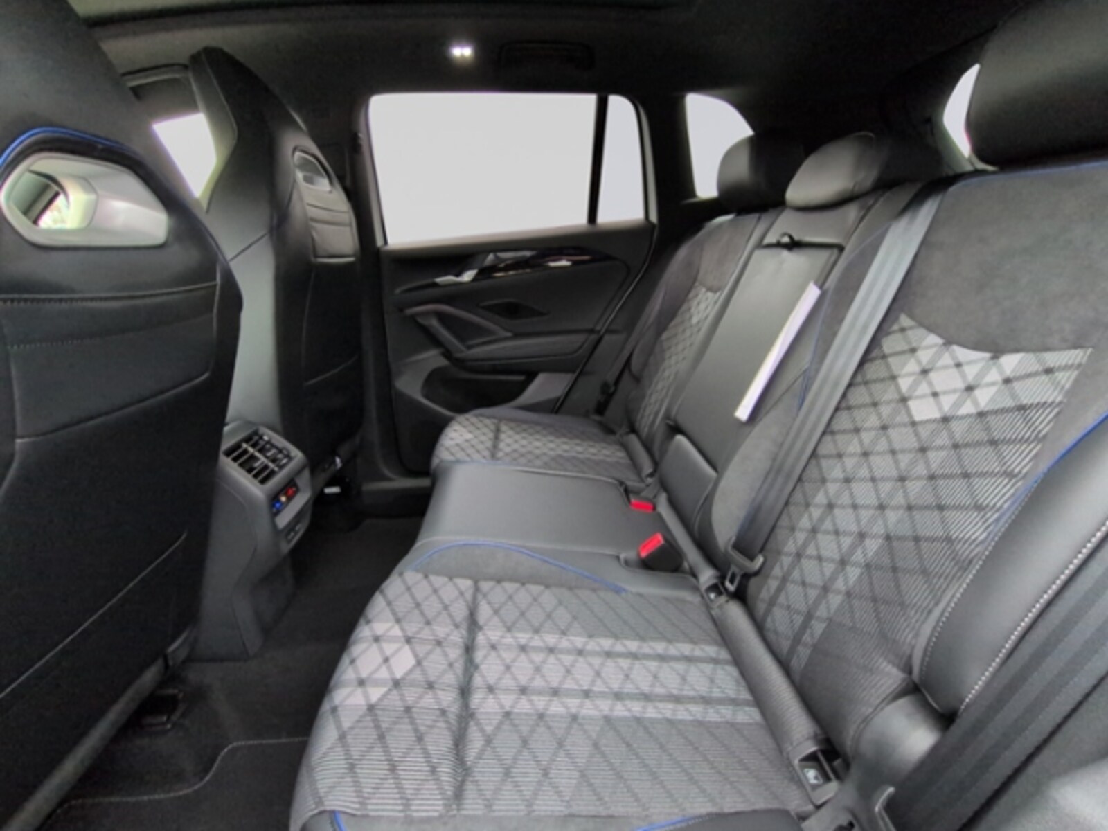 Volkswagen Tiguan – Bild 15