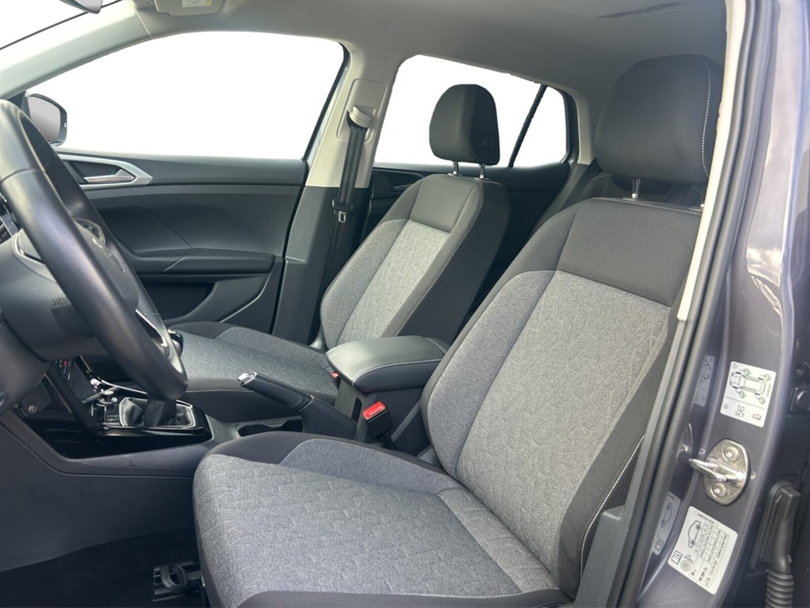 Volkswagen T-Cross – Bild 12