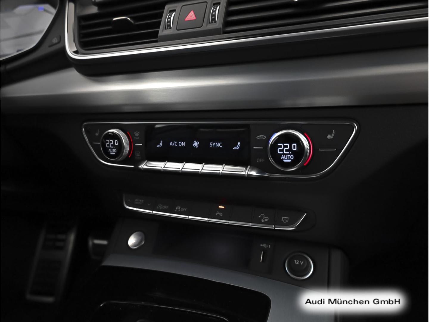 Bild über Audi Q5 40 TDI quattro S tronic - für weitere Informationen kontaktieren Sie den Audi Partner