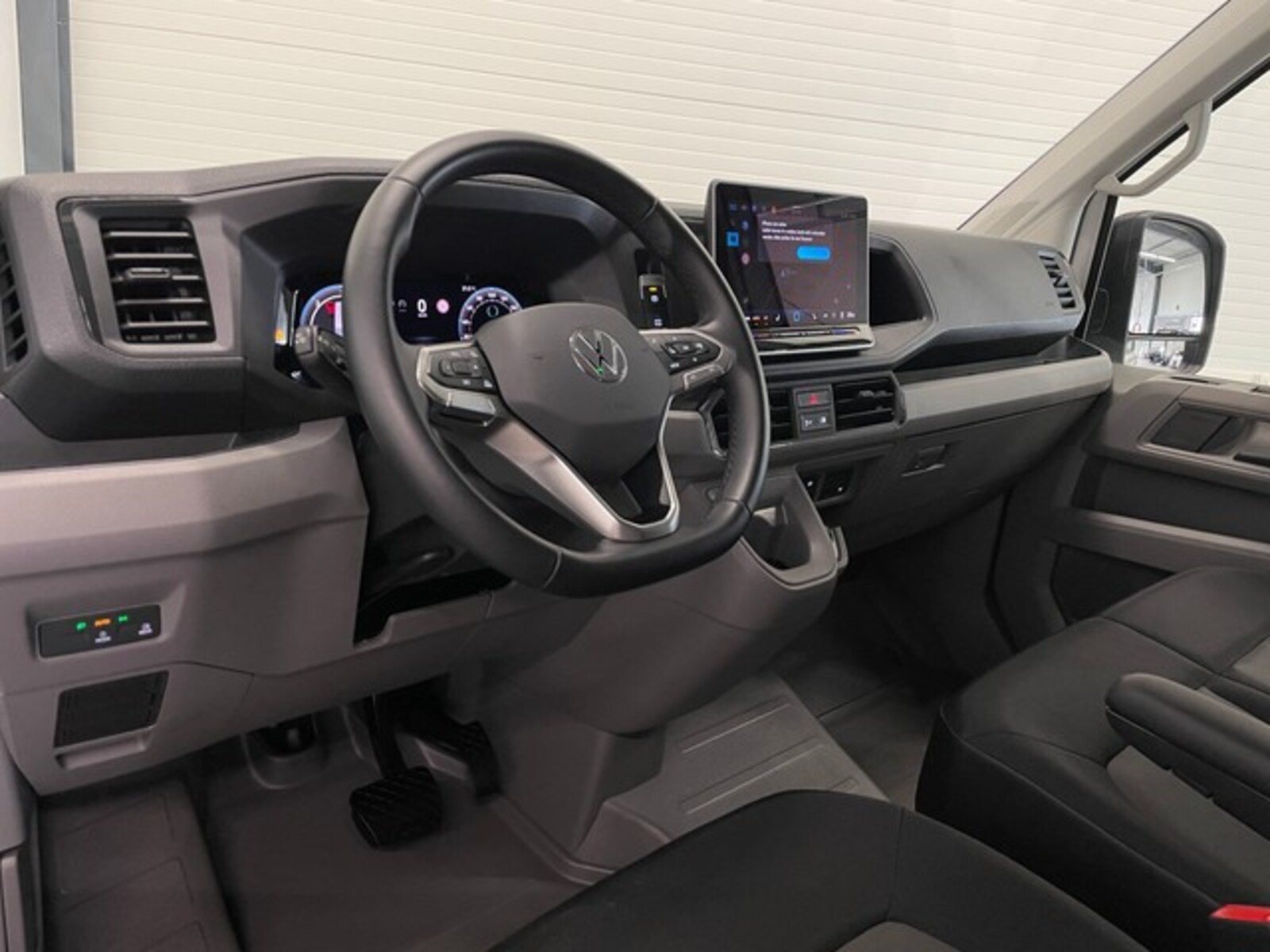 Volkswagen Crafter Kasten langer Radstand – Bild 11