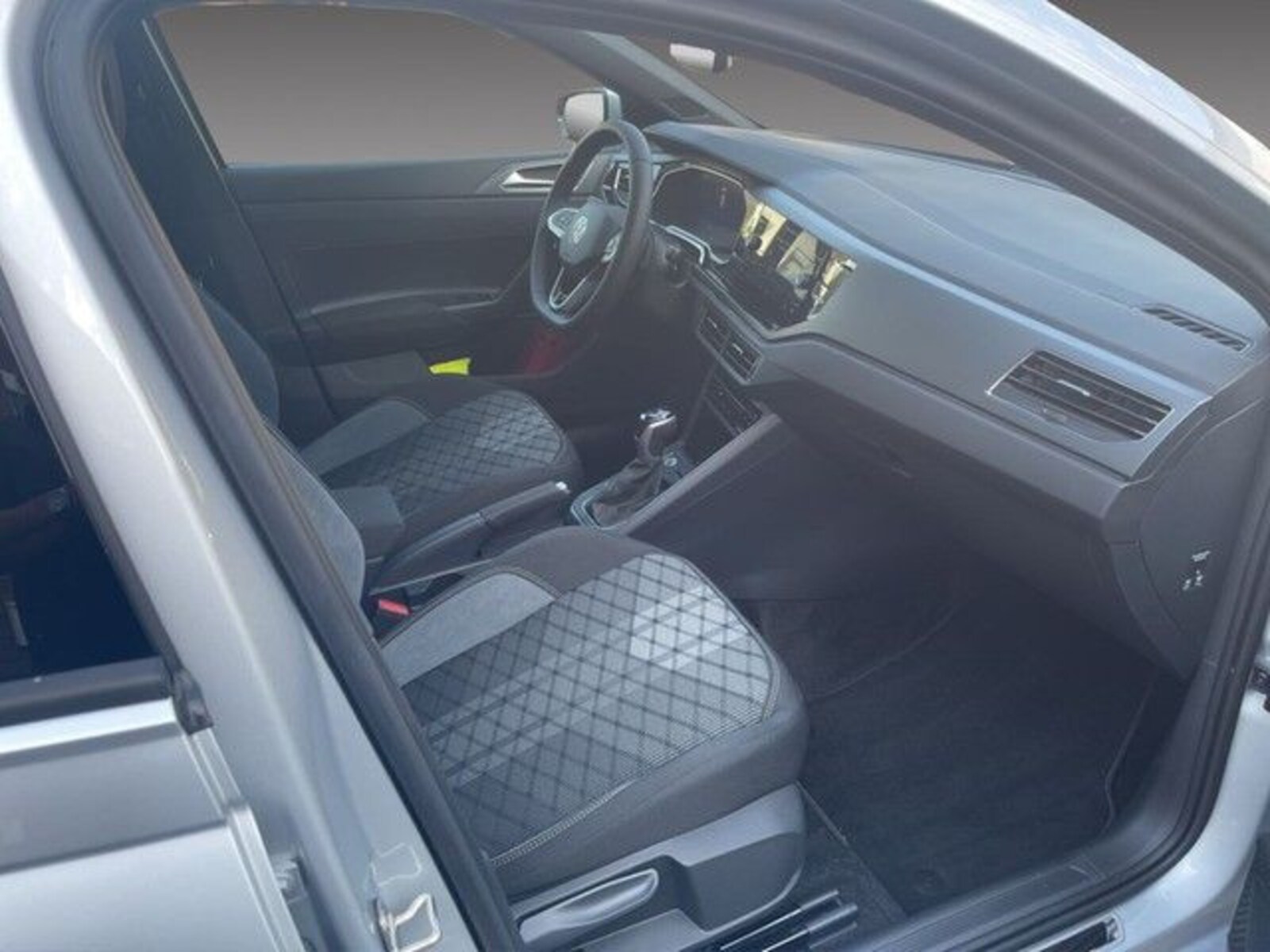 Volkswagen Polo – Bild 9