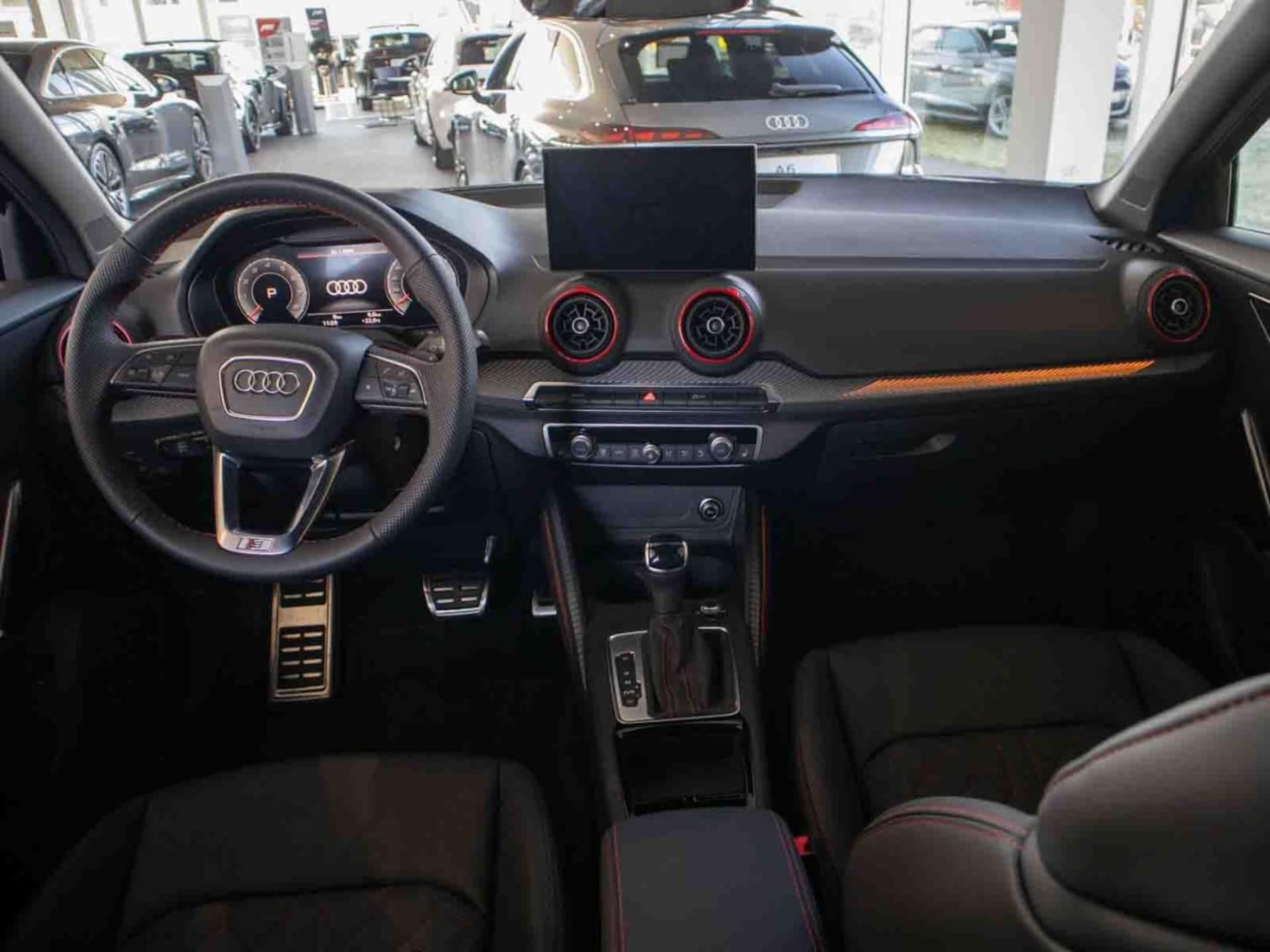 Audi Q2 S line