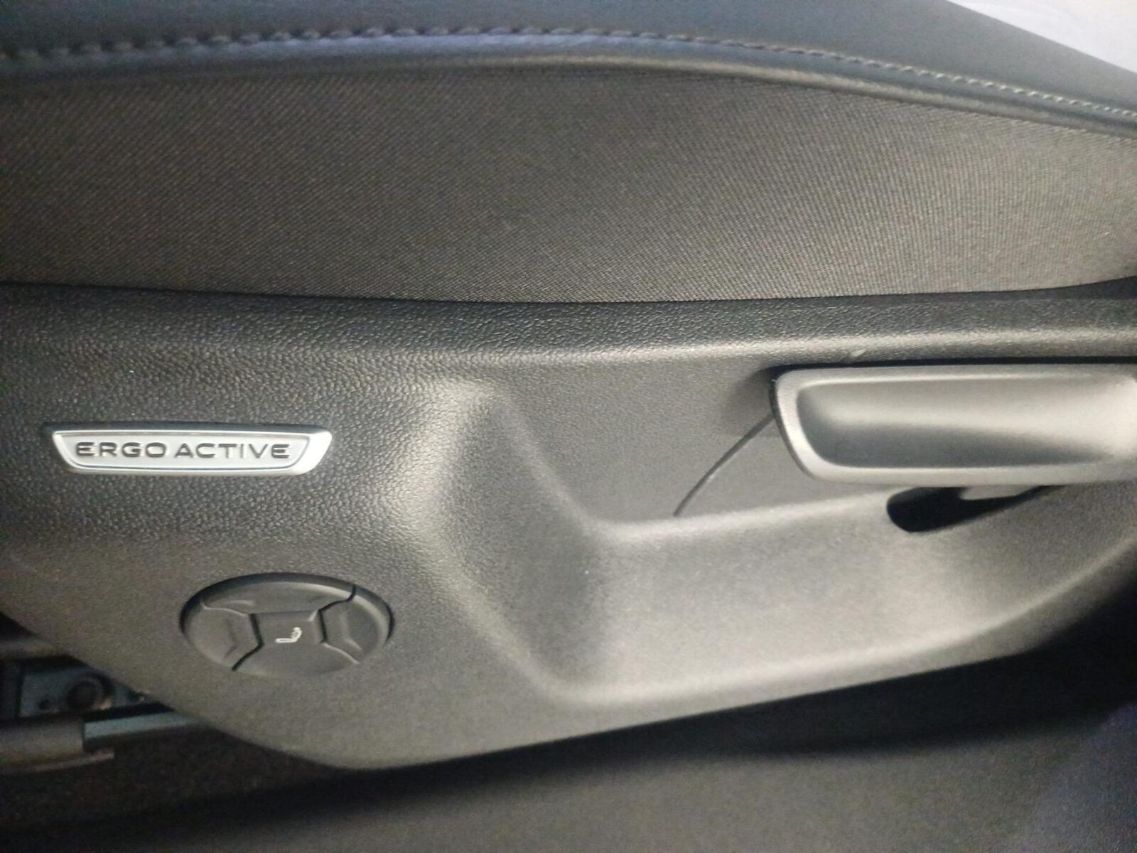 Volkswagen Tiguan – Bild 8