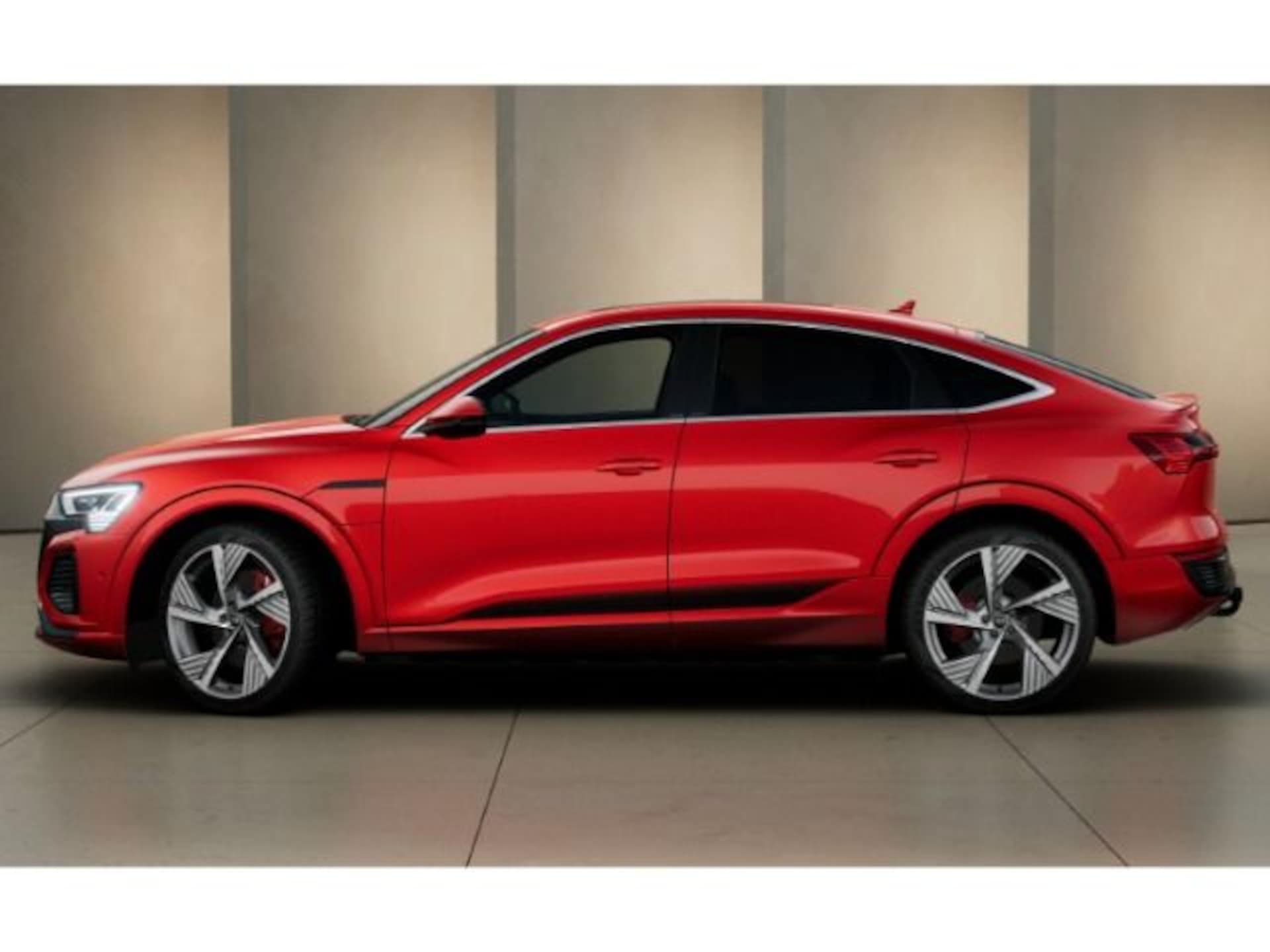 Audi Q8 Sportback e-tron S line