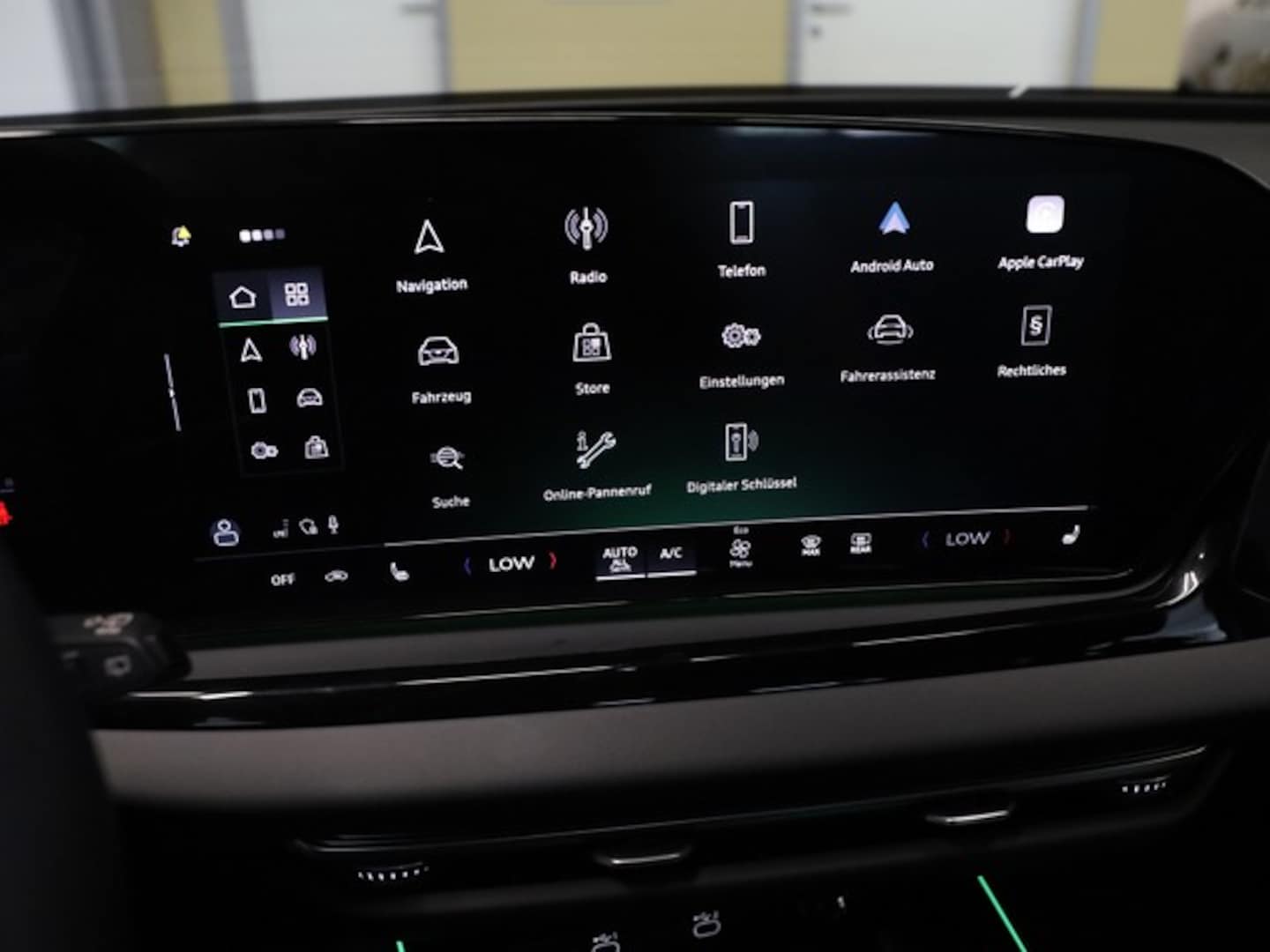Bild über Audi A6 Avant TFSI 150 kW S tronic - für weitere Informationen kontaktieren Sie den Audi Partner