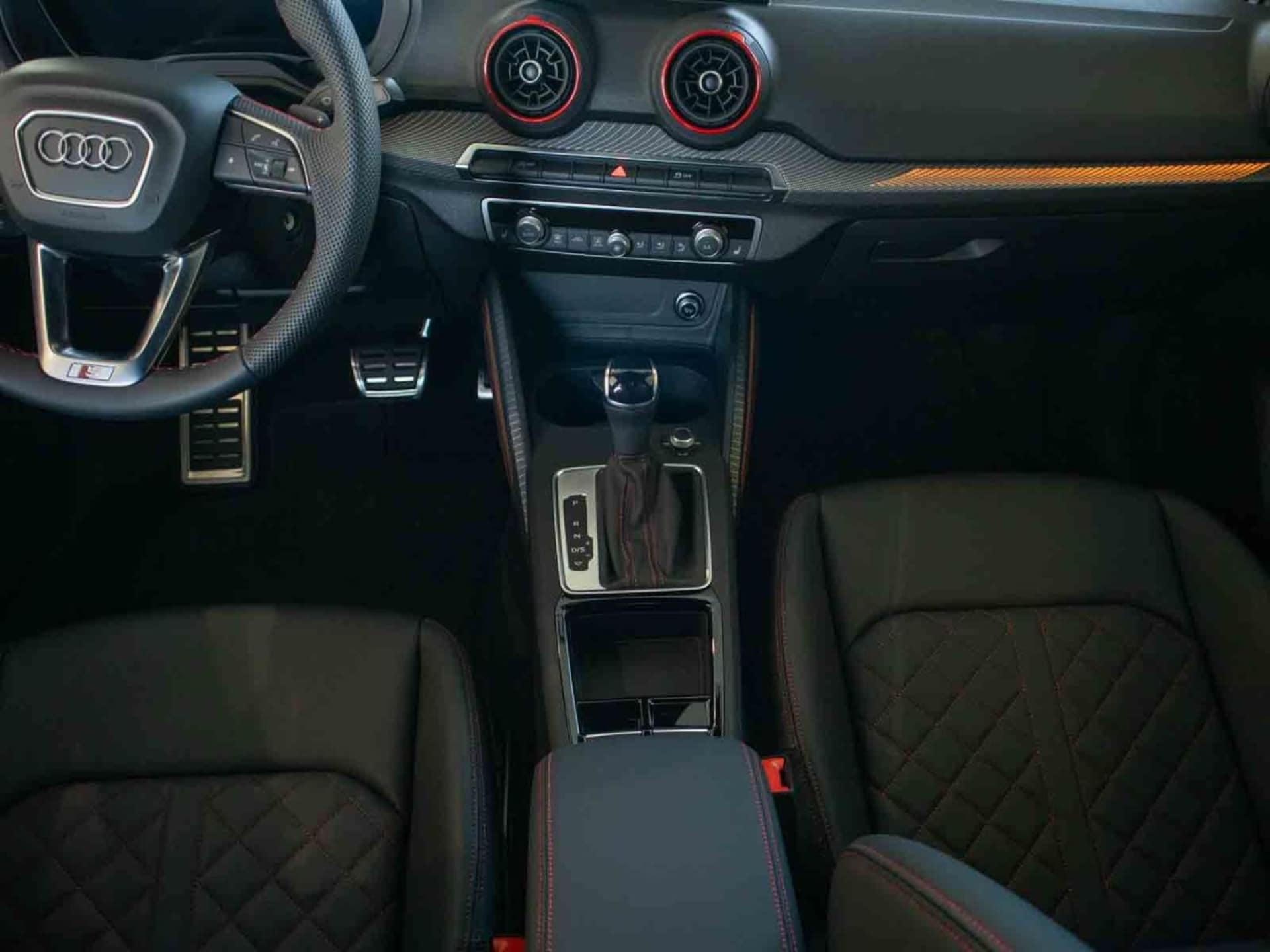 Audi Q2 S line
