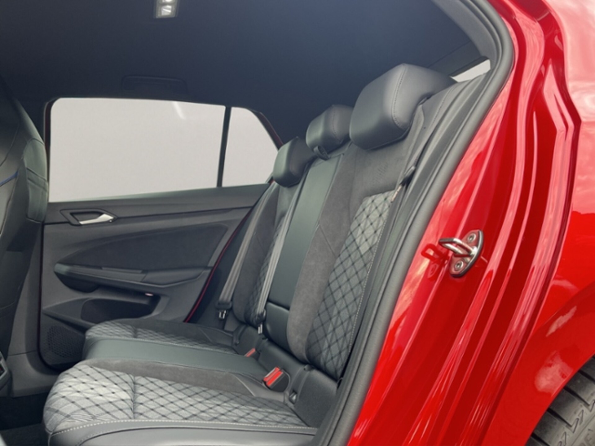 Volkswagen Golf R-Line