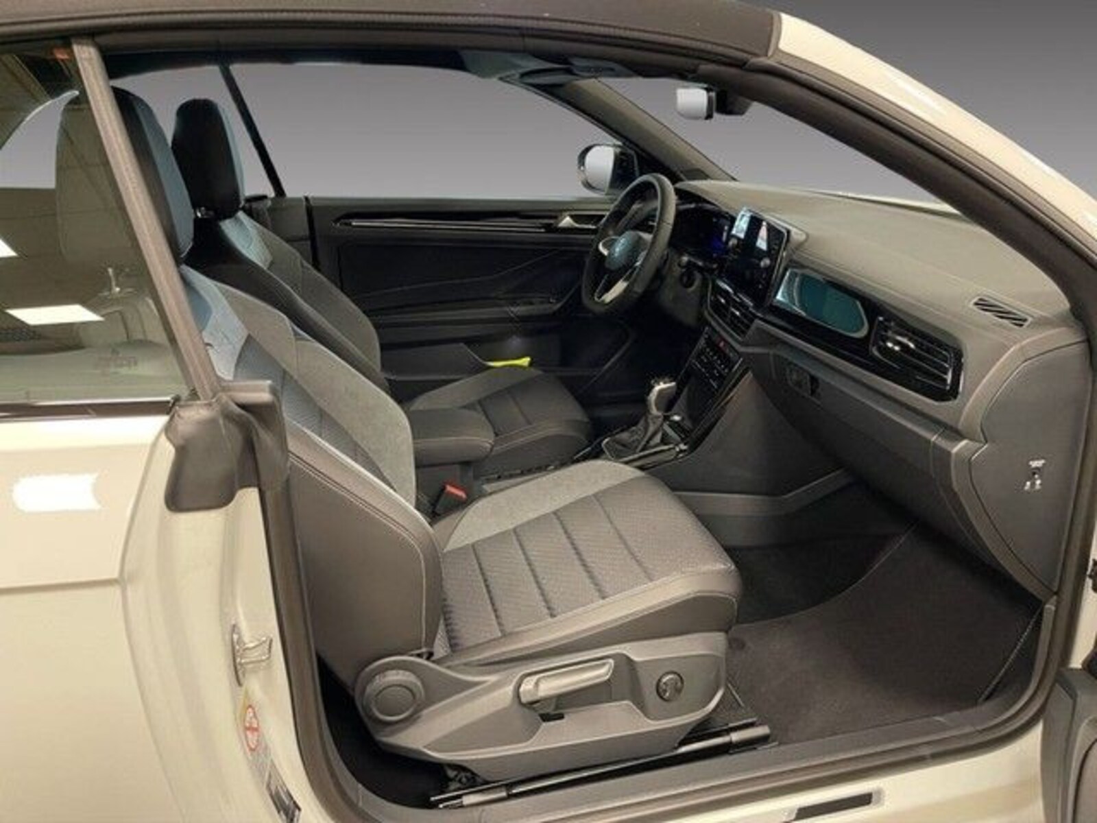 Volkswagen T-Roc Cabriolet – Bild 9
