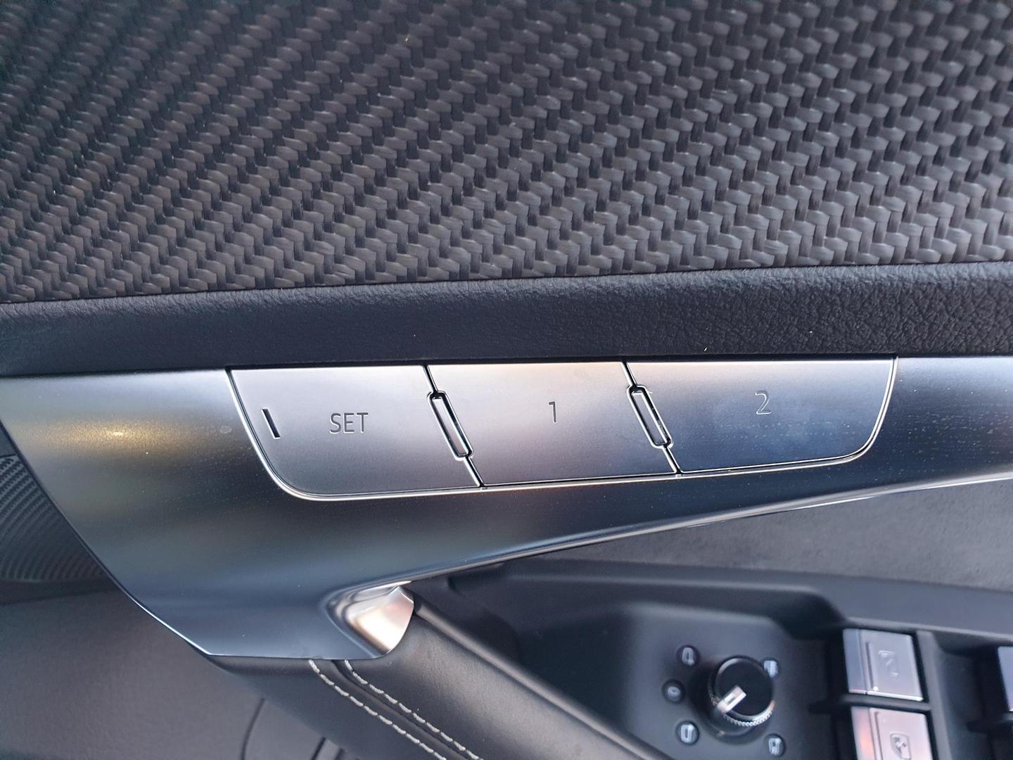 Image about Audi RS 6 Avant RS 6 Avant 441 kW tiptronic