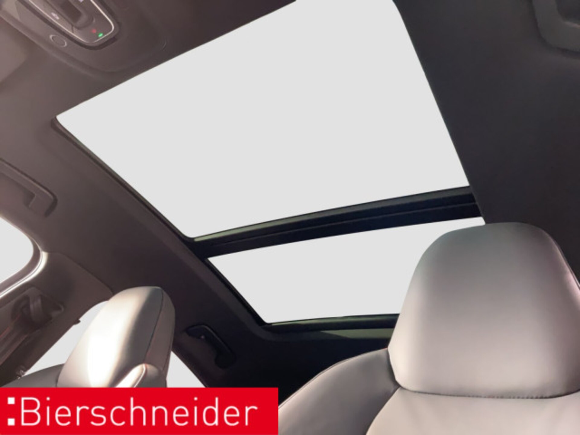 Audi Q8 Sportback e-tron S line