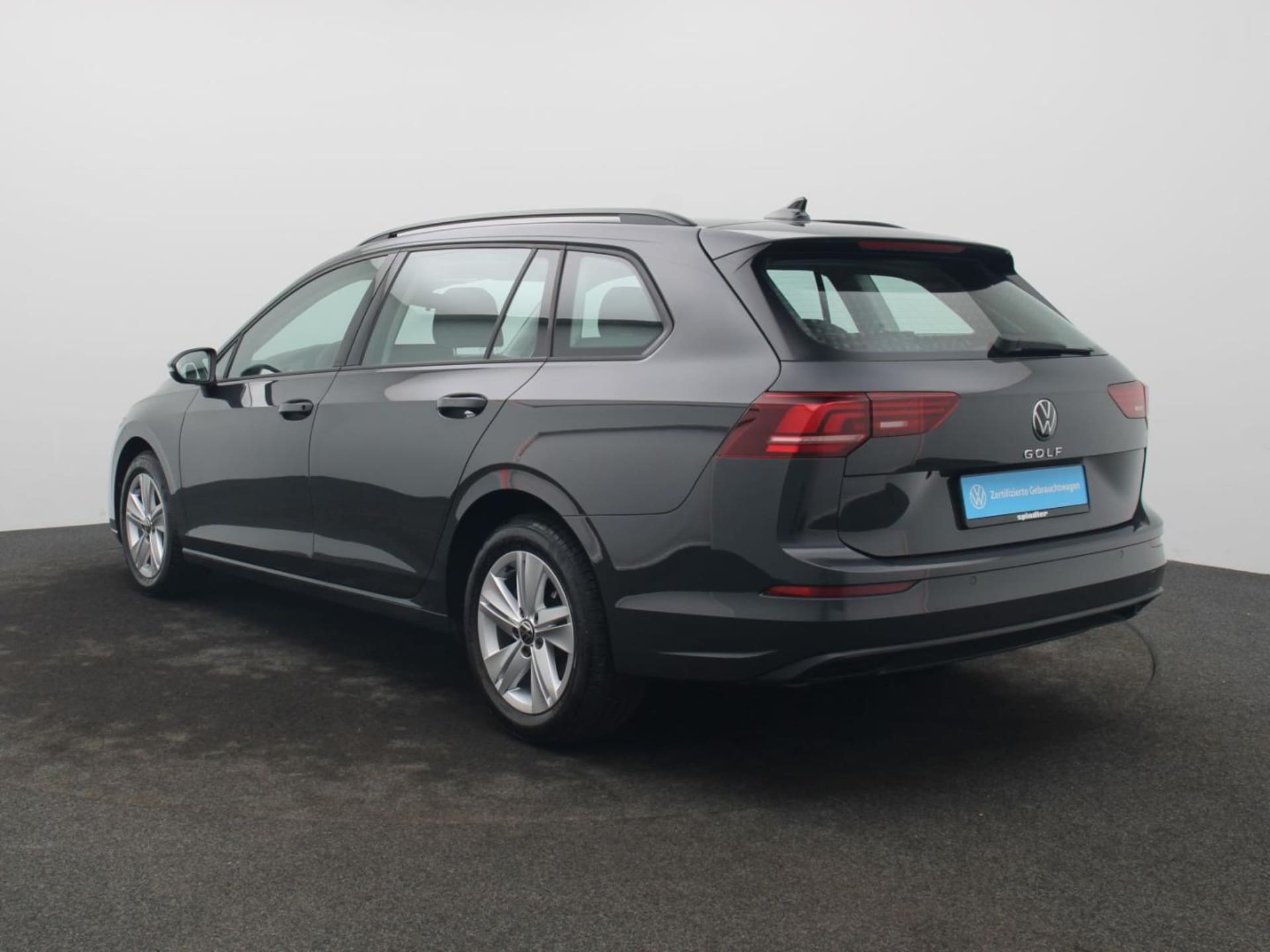 Volkswagen Golf Variant Life