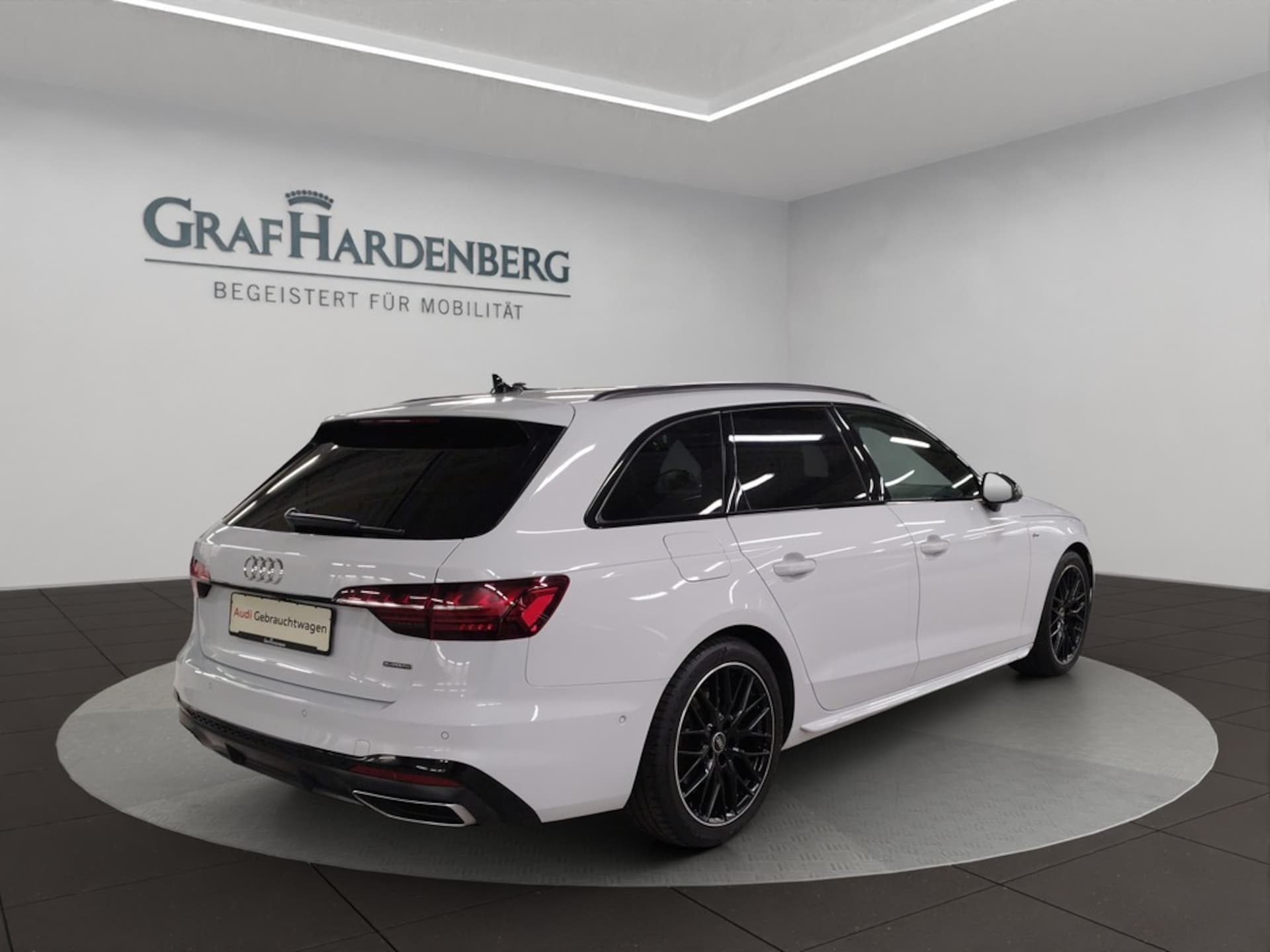 Audi A4 Avant S line