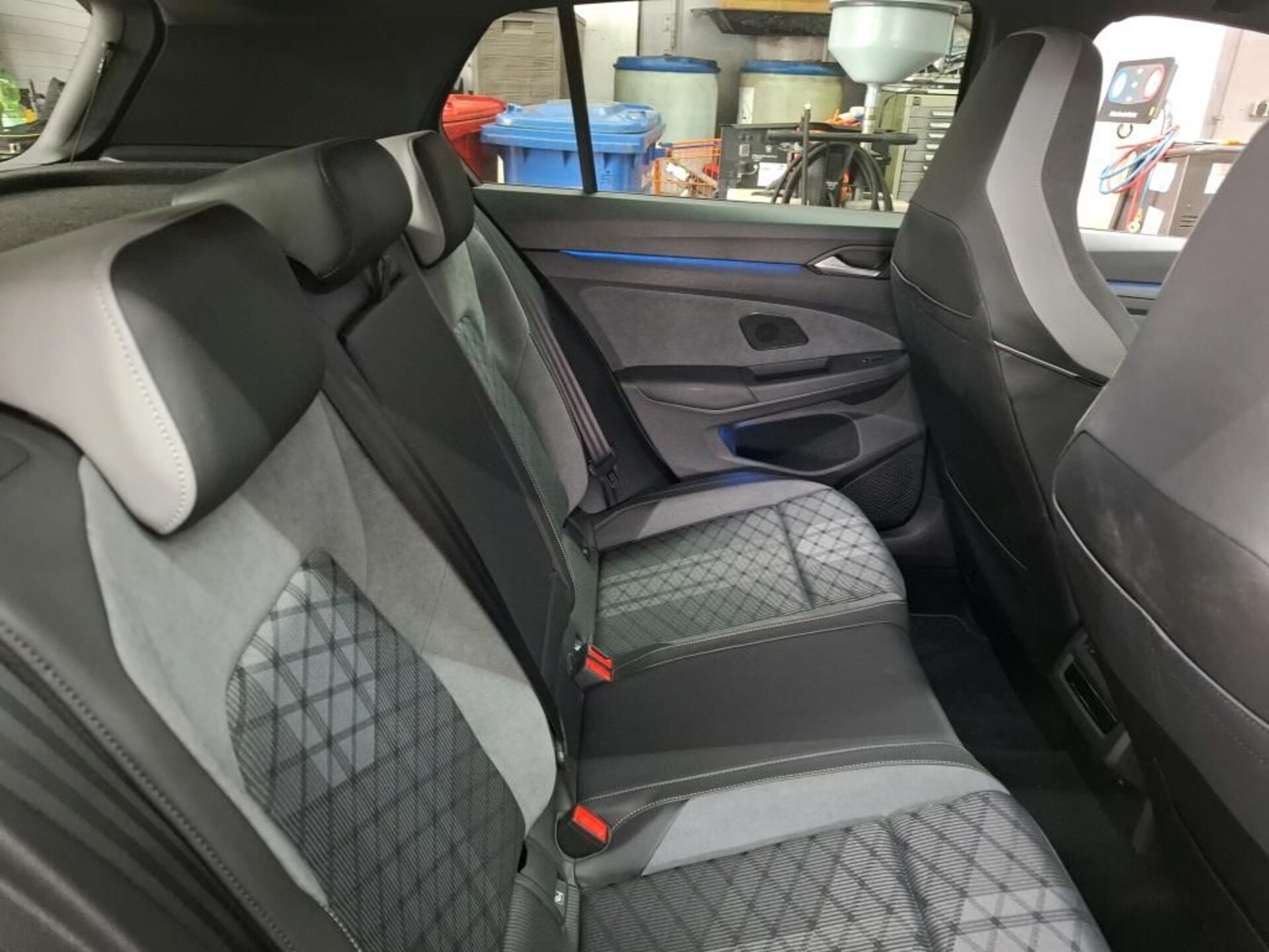 Volkswagen Golf R-Line