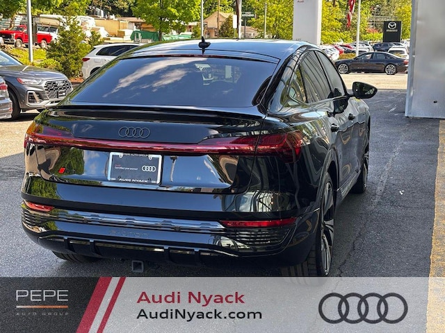 2024 Audi Q8 Sportback e-tron