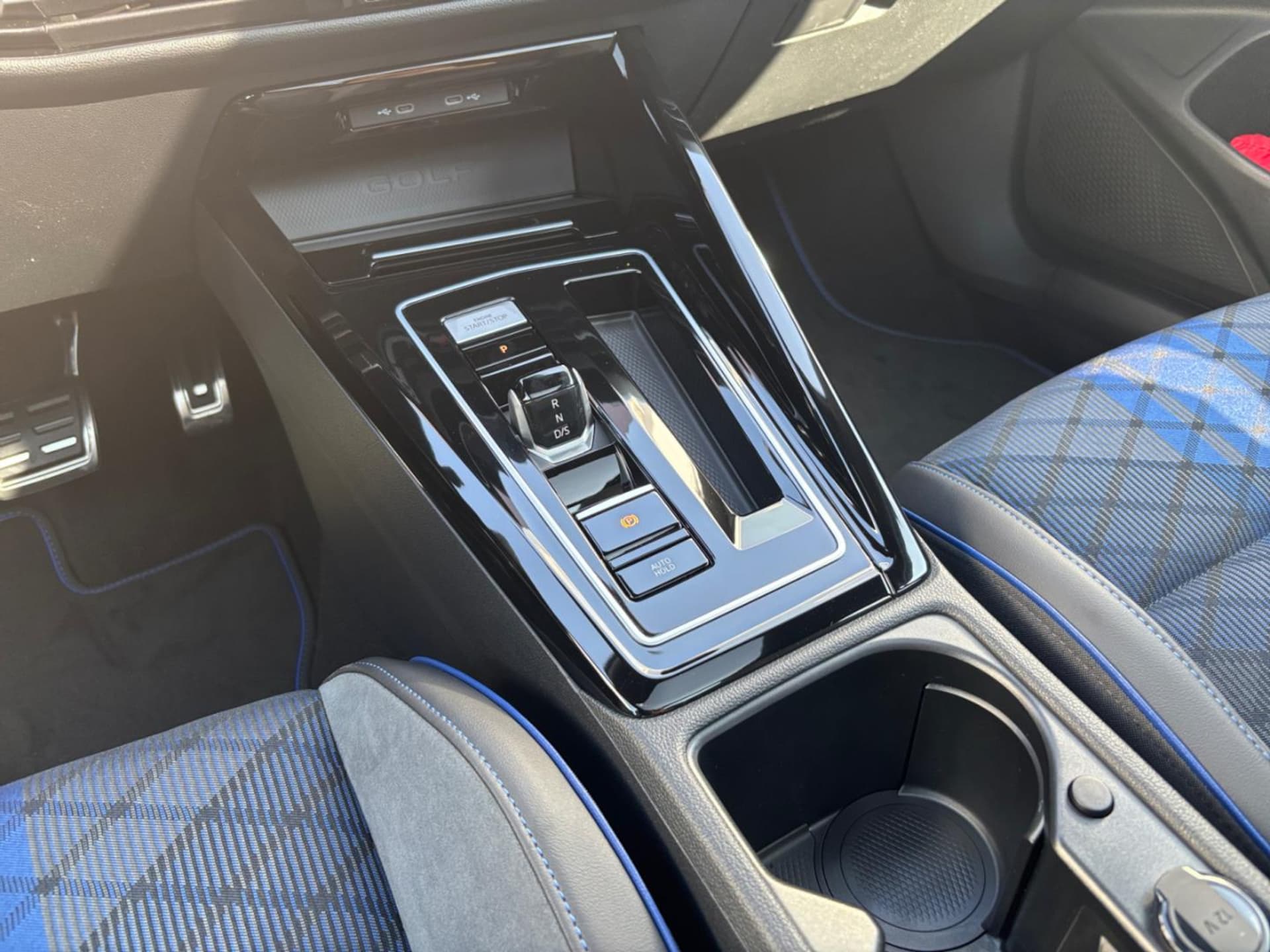Volkswagen Golf Variant R