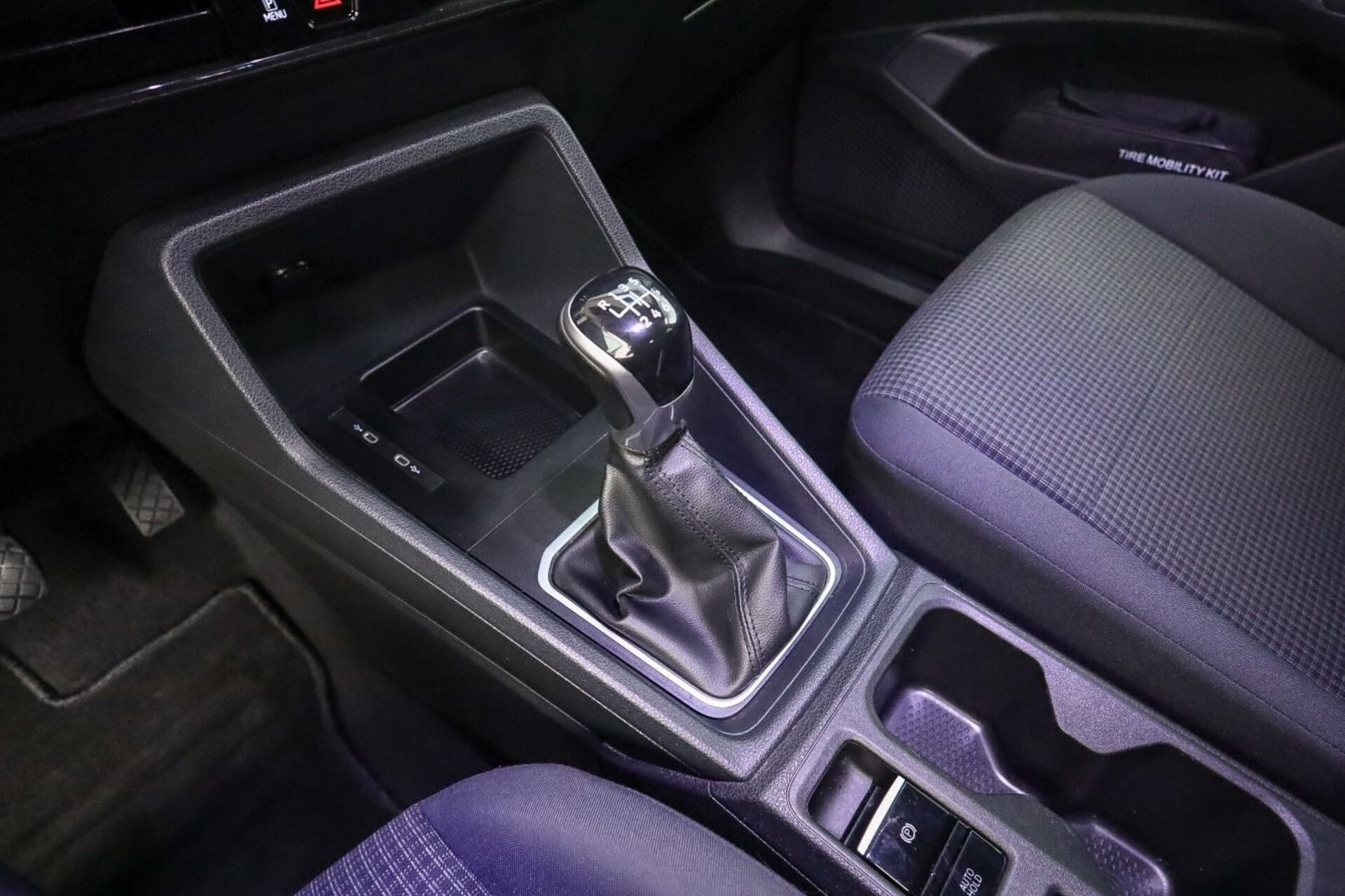 Volkswagen Caddy Basis-Modell